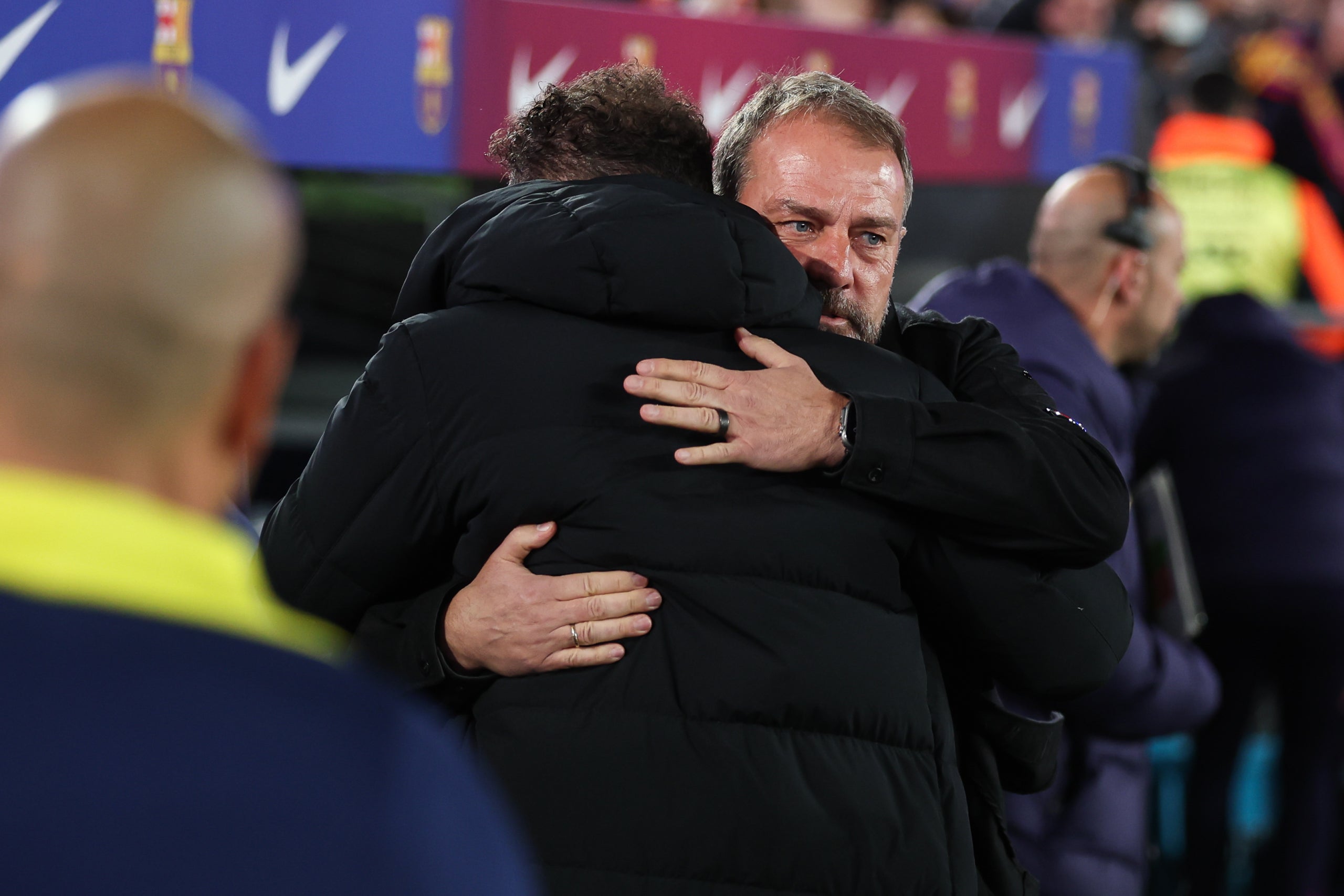 Hansi Flick, abraçant-se amb el Cholo Simeone abans del Barça-Atlètic de Madrid | Europa Press