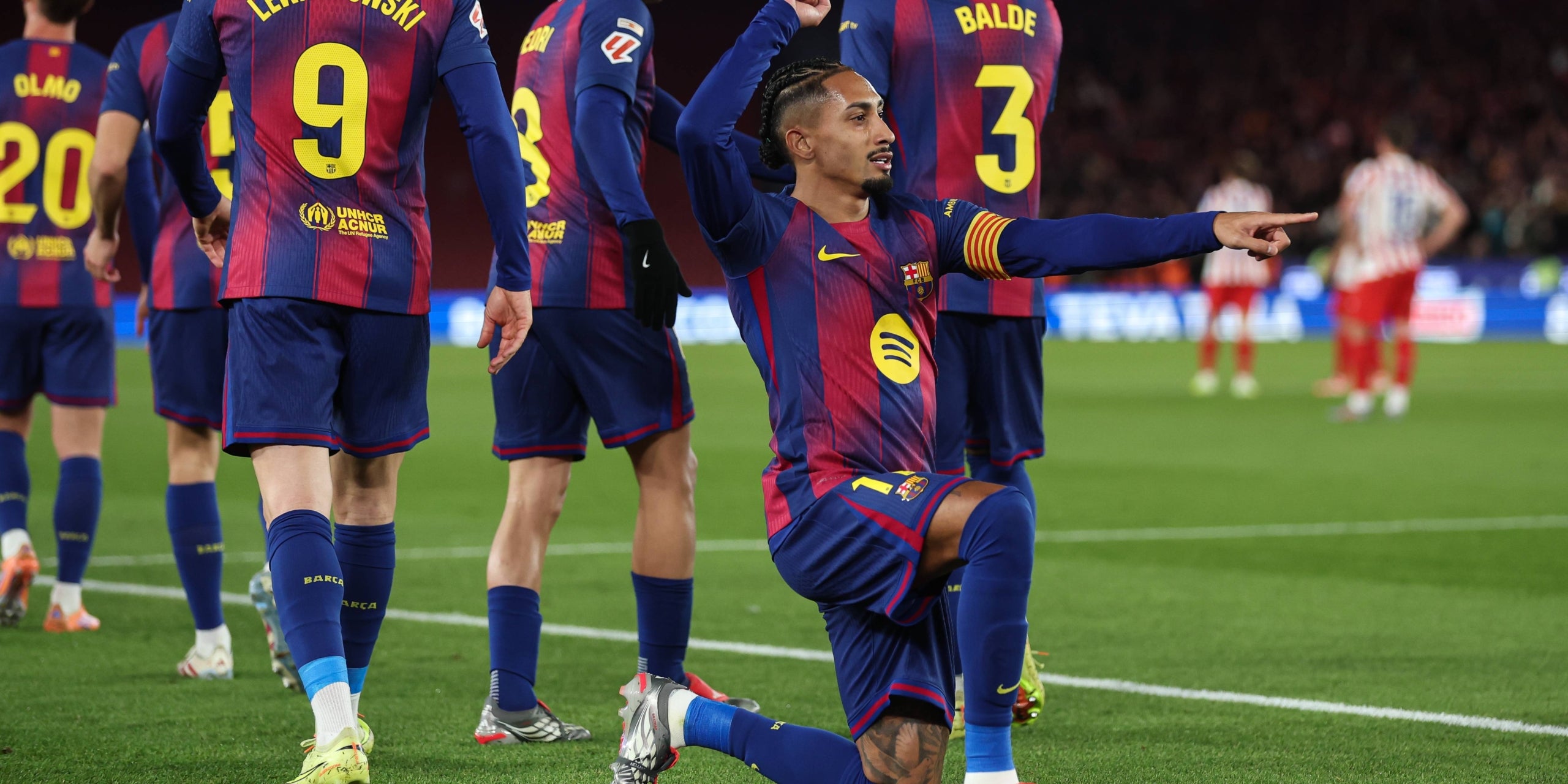 Raphinha, celebrant el seu gol contra l'Atlètic de Madrid a la primera part | Europa Press