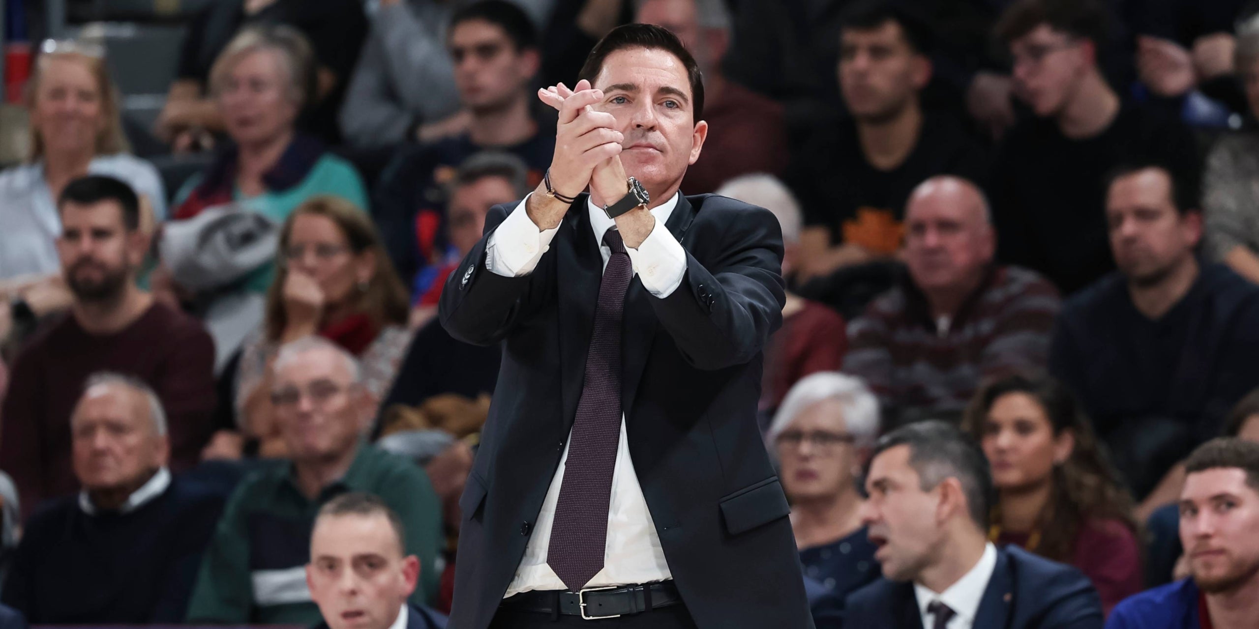 Xavi Pascual, entrenador del Barça de bàsquet, durant un partit al Palau Blaugrana | Europa Press