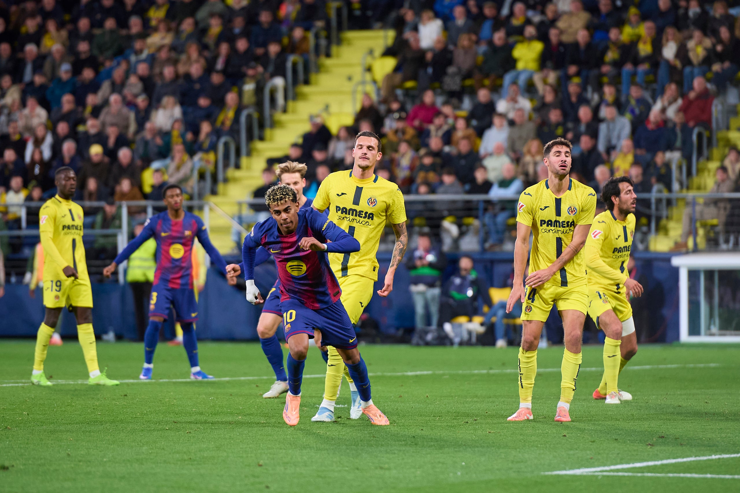 Lamine Yamal, durant el partit contra el Vila-real | Europa Press