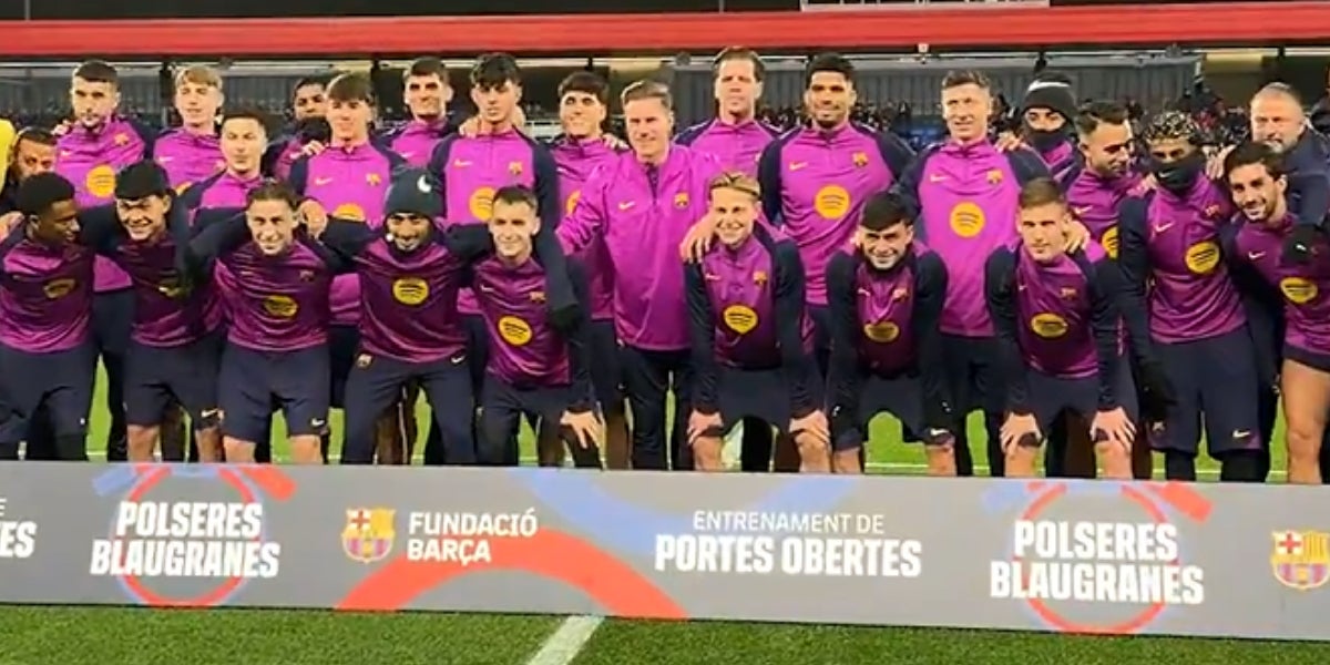Els jugadors del Barça, durant l'entrenament de portes obertes | FC Barcelona