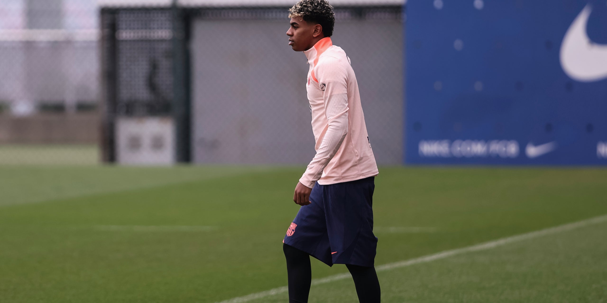 Lamine Yamal, durant un entrenament del Barça | Europa Press