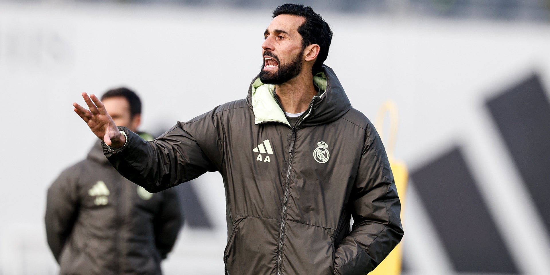 Álvaro Arbeloa, durant el seu primer entrenament al capdavant del Madrid | Real Madrid CF