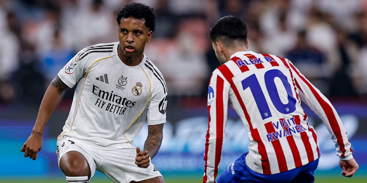 Rodrygo i Baena, durant el derbi madrileny a la semifinal de la Supercopa | Real Madrid CF