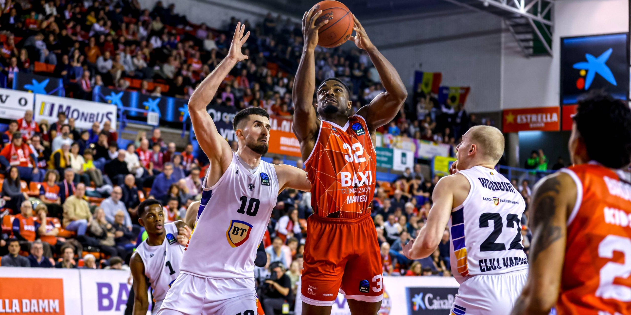 Retin Obasohan, durant el Manresa-Cluj de l'Eurocup | Bàsquet Manresa