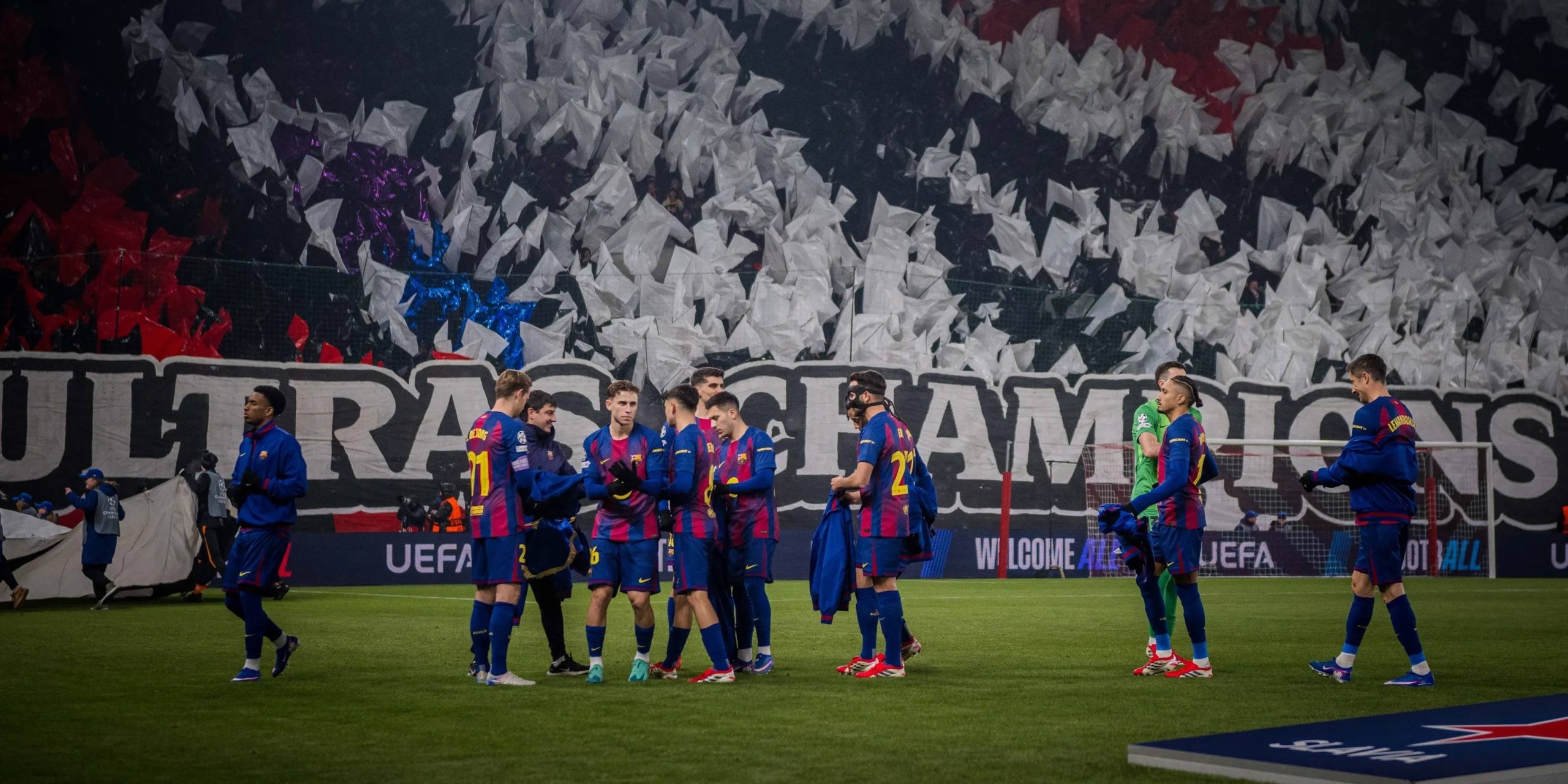 Els jugadors del Barça, després de la victòria contra l'Slavia de Praga | FC Barcelona