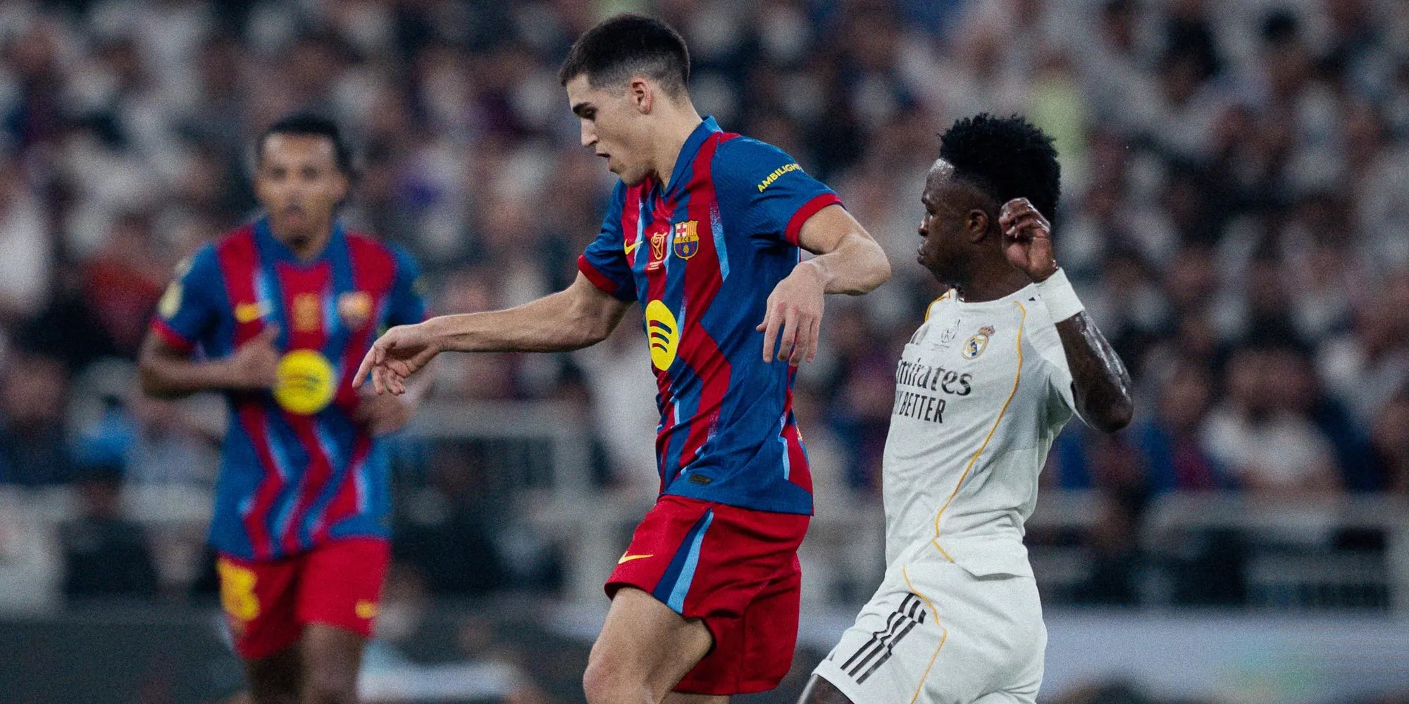 Pau Cubarsí i Vinicius Jr., durant la final de la Supercopa | FC Barcelona