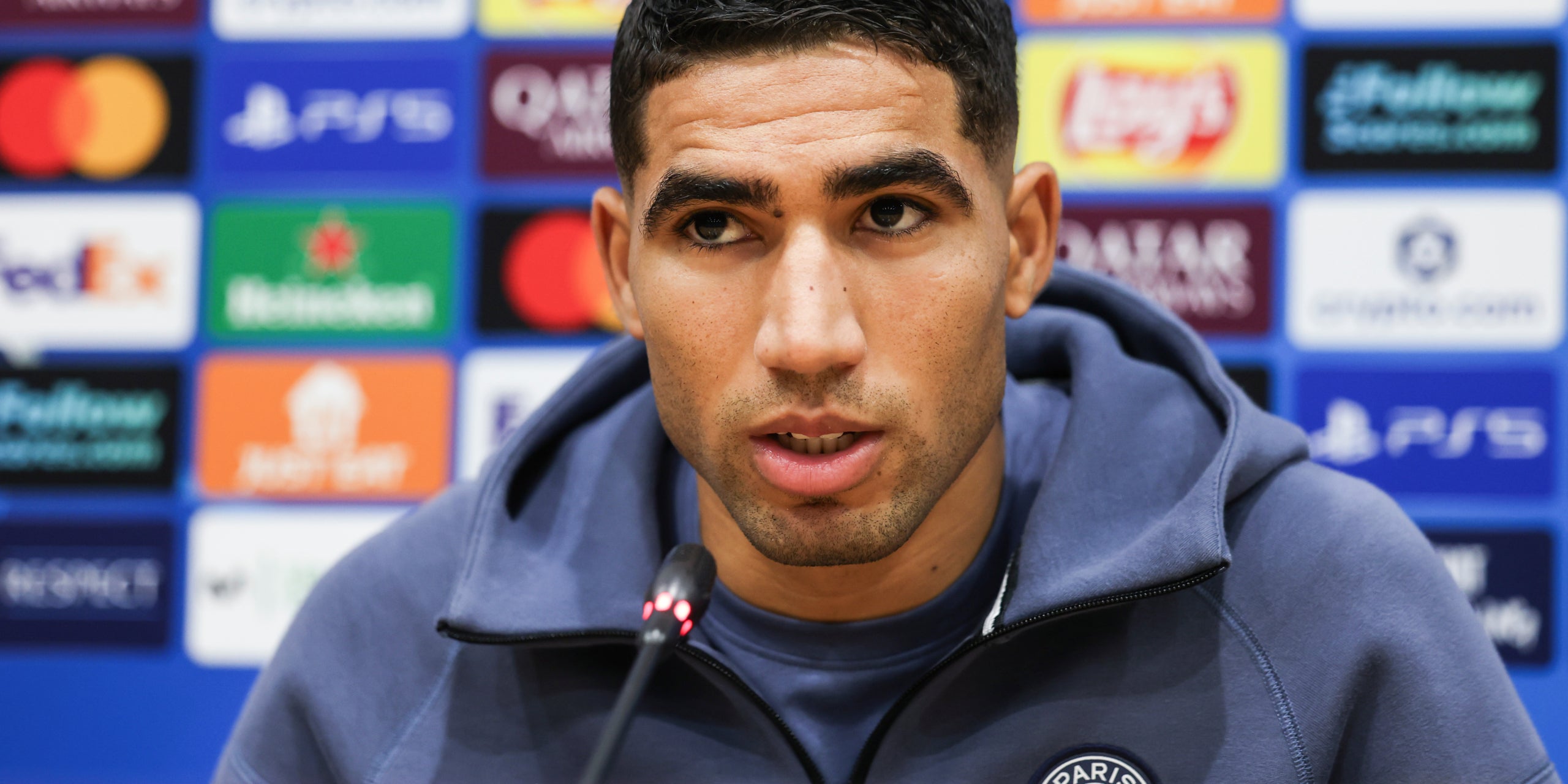 Achraf Hakimi, durant una roda de premsa | Europa Press