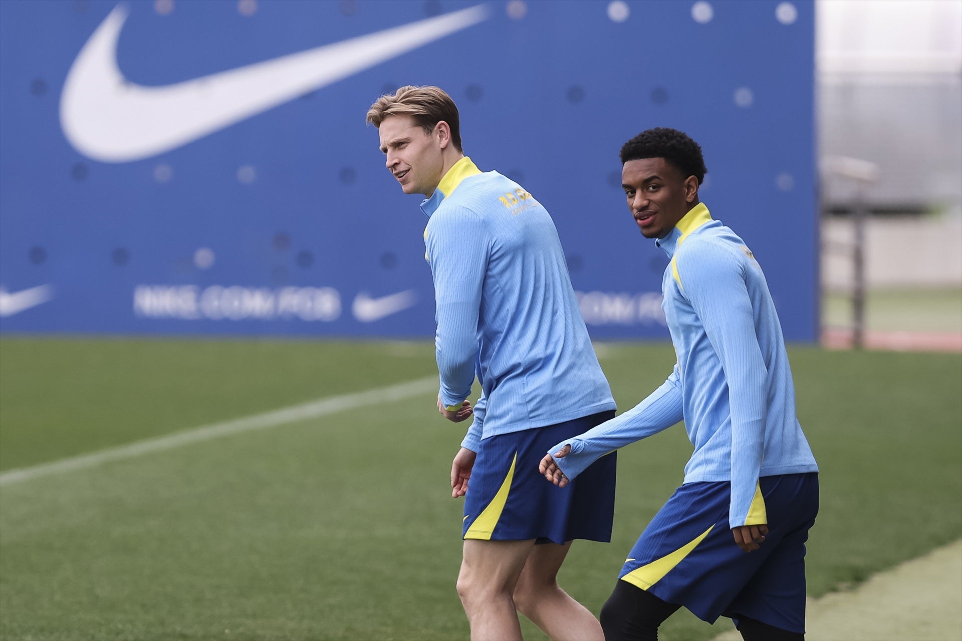 Frenkie de Jong i Balde en un entrenament del Barça | Europa Press