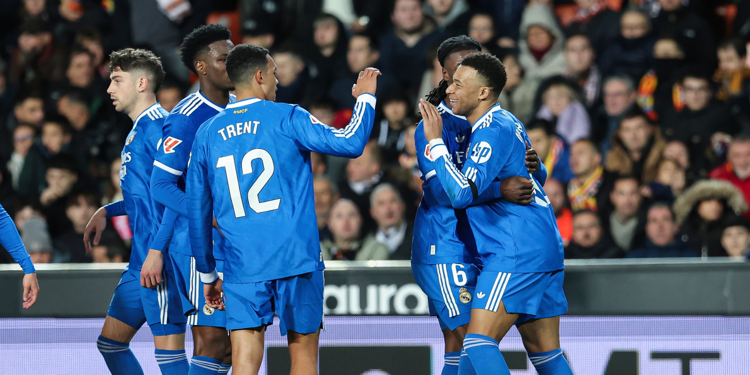Els jugadors del Madrid, celebrant un gol durant un partit | Europa Press