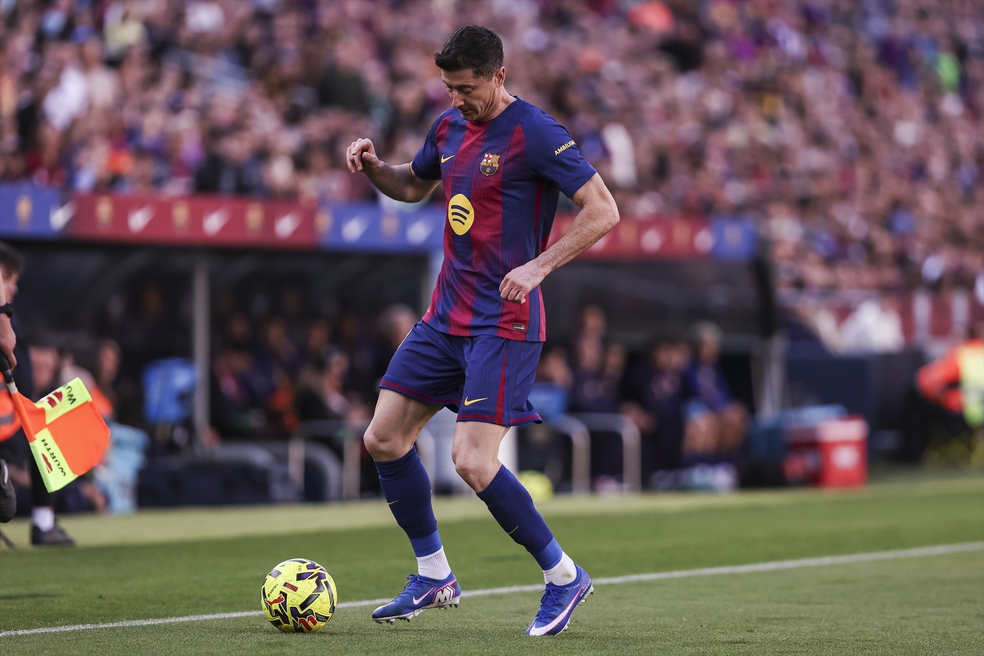 Lewandowski durant el Barça-Llevant | Europa Press