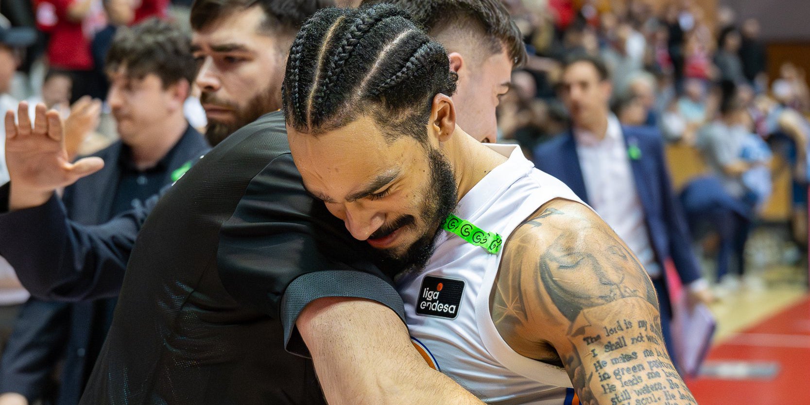 Livingston celebra la victòria del Girona | Bàsquet Girona