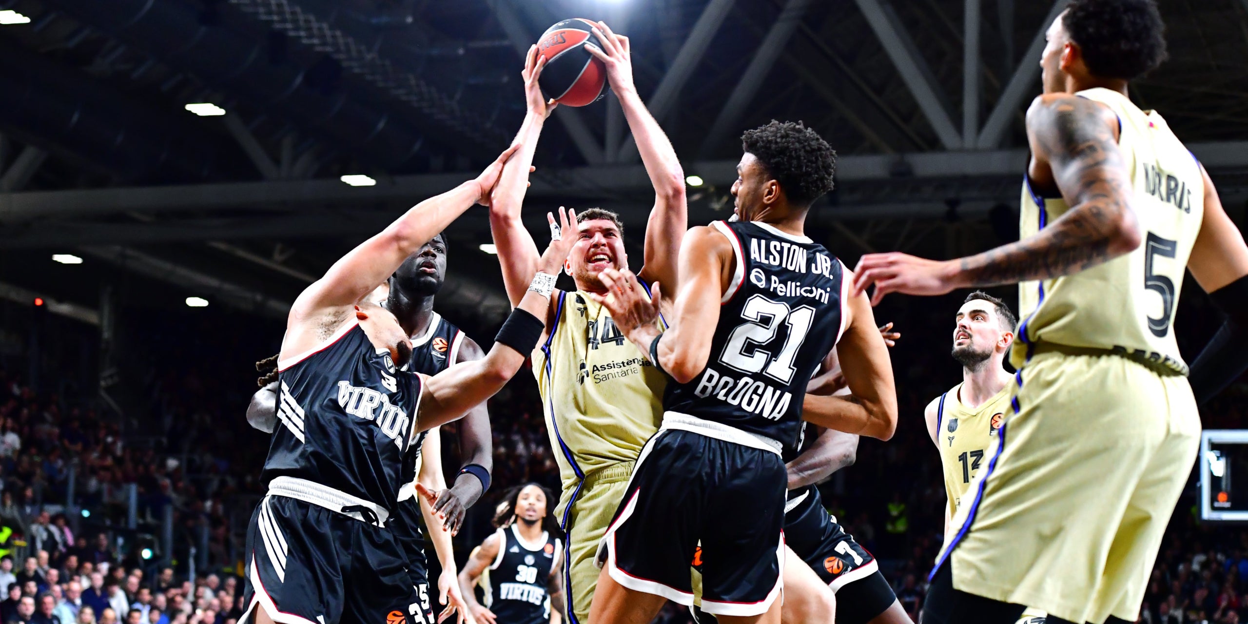 Joel Parra, durante el partido contra el Bolonia | FC Barcelona