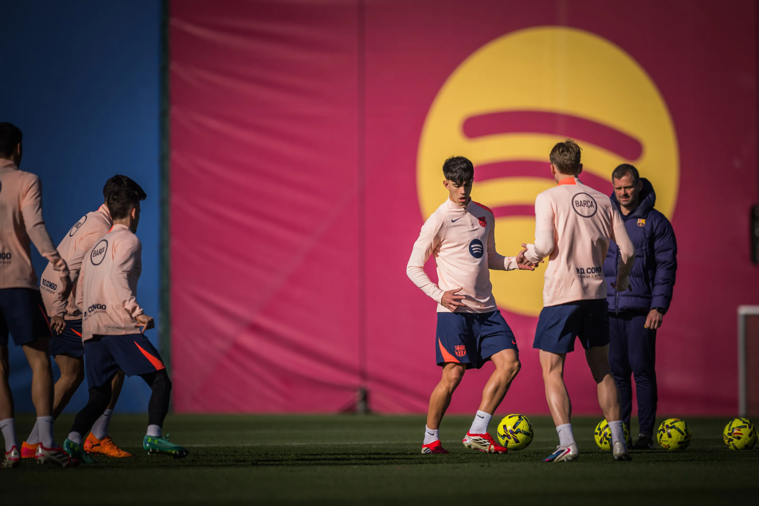 Marc Bernal, durant un entrenament del Barça | FC Barcelona