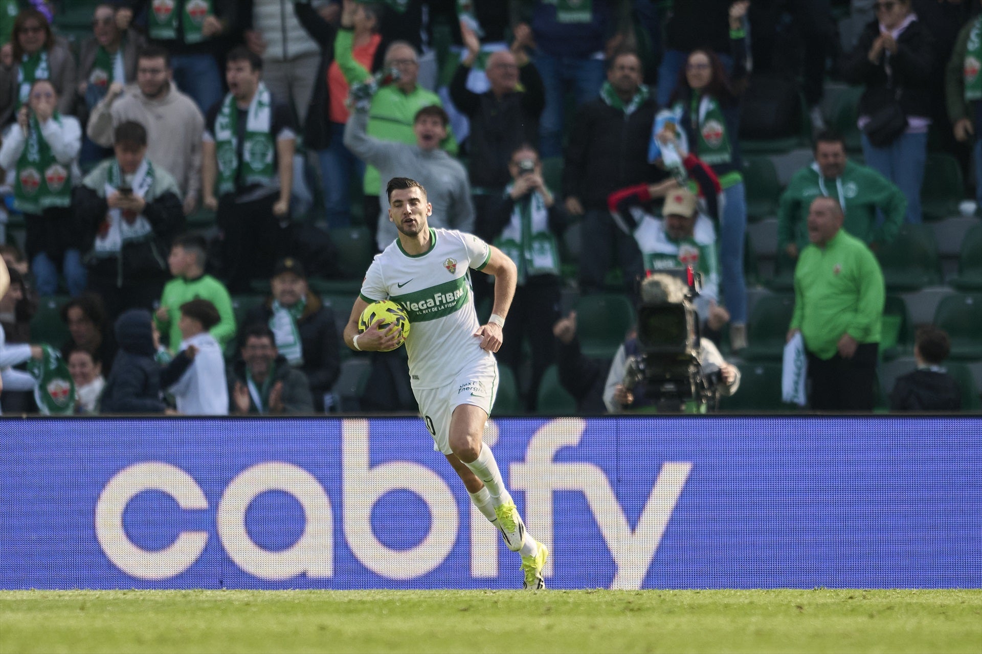 Rafa Mir després de marcar el penal | Europa Press