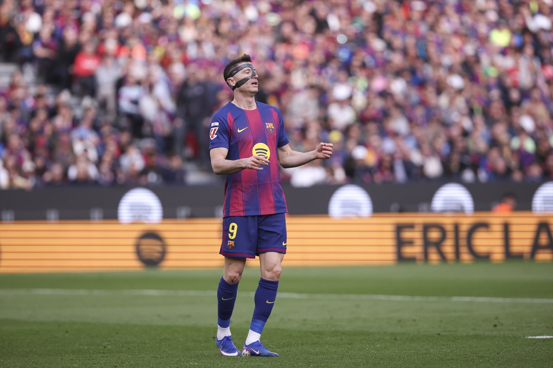 Lewandowski durant el Barça-Sevilla | Europa Press