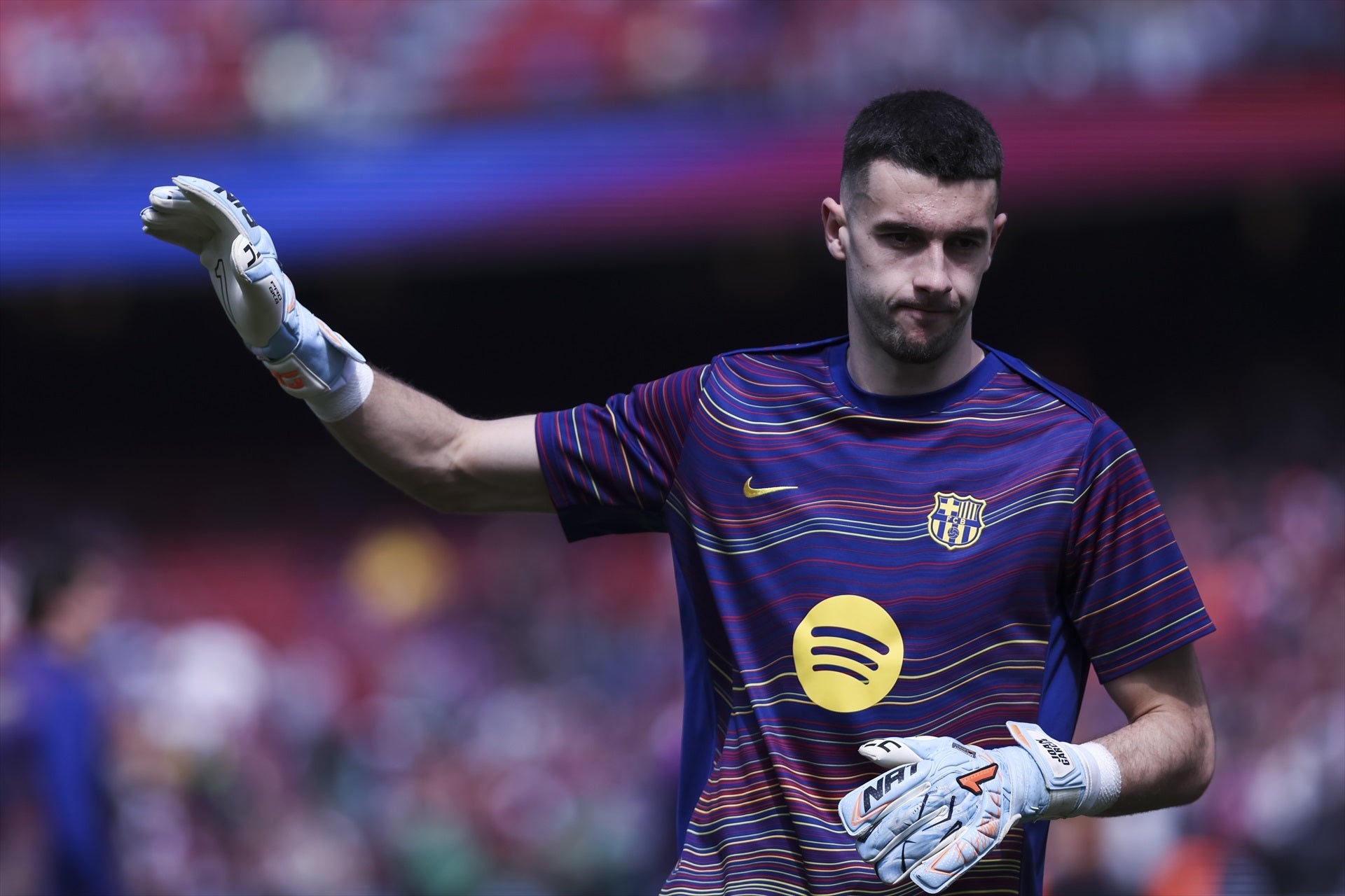 Joan Garcia en el calentamiento | Europa Press