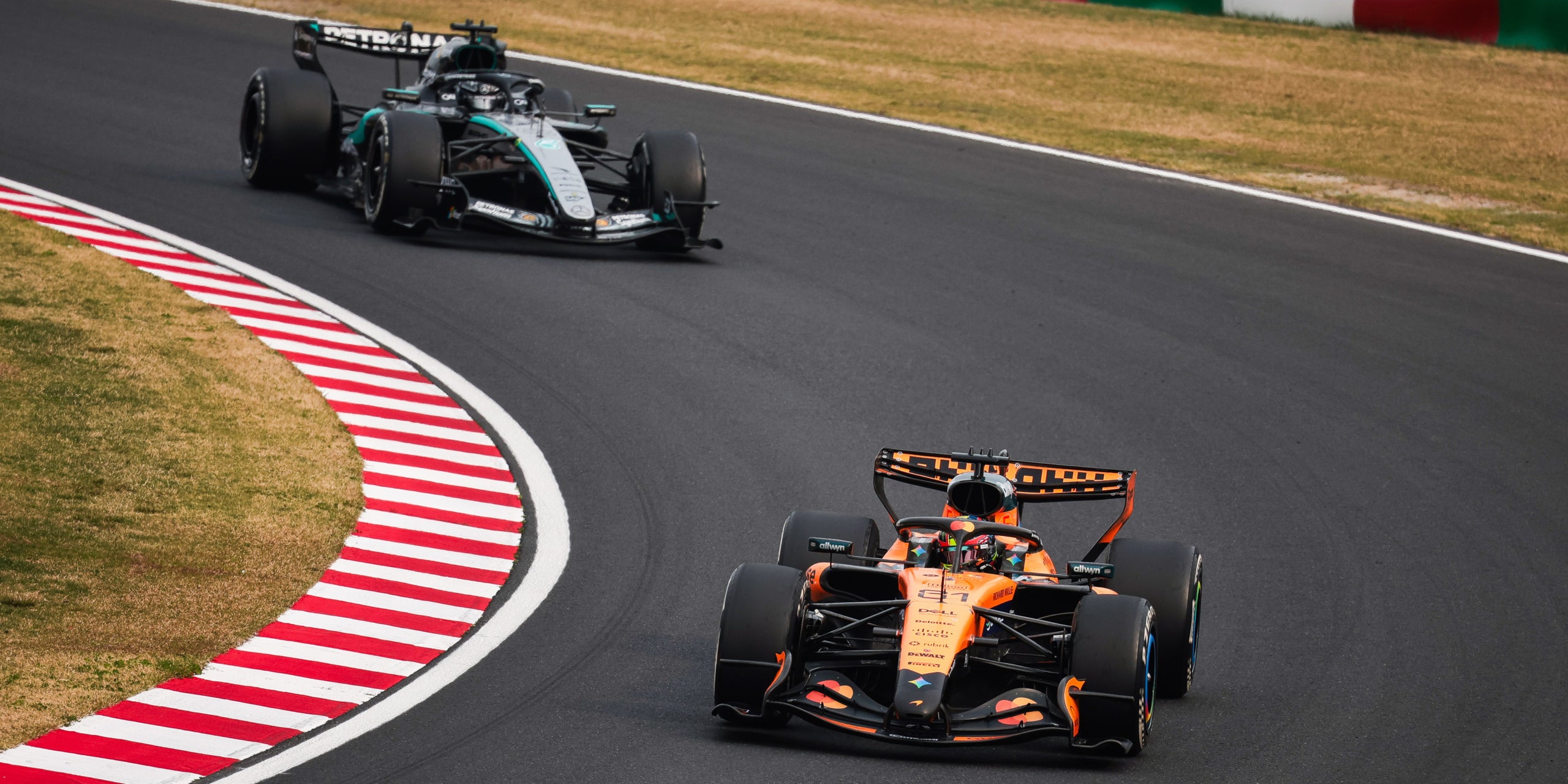 Oscar Piastri i George Russell, durant el Gran Premi de Japó de Fórmula 1 | Europa Press