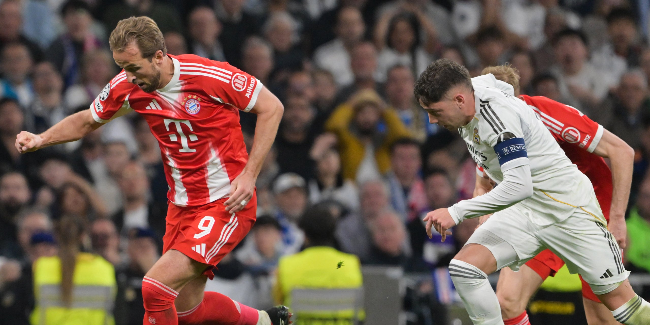 Harry Kane i Fede Valverde, durant el Madrid-Bayern de Champions | Europa Press
