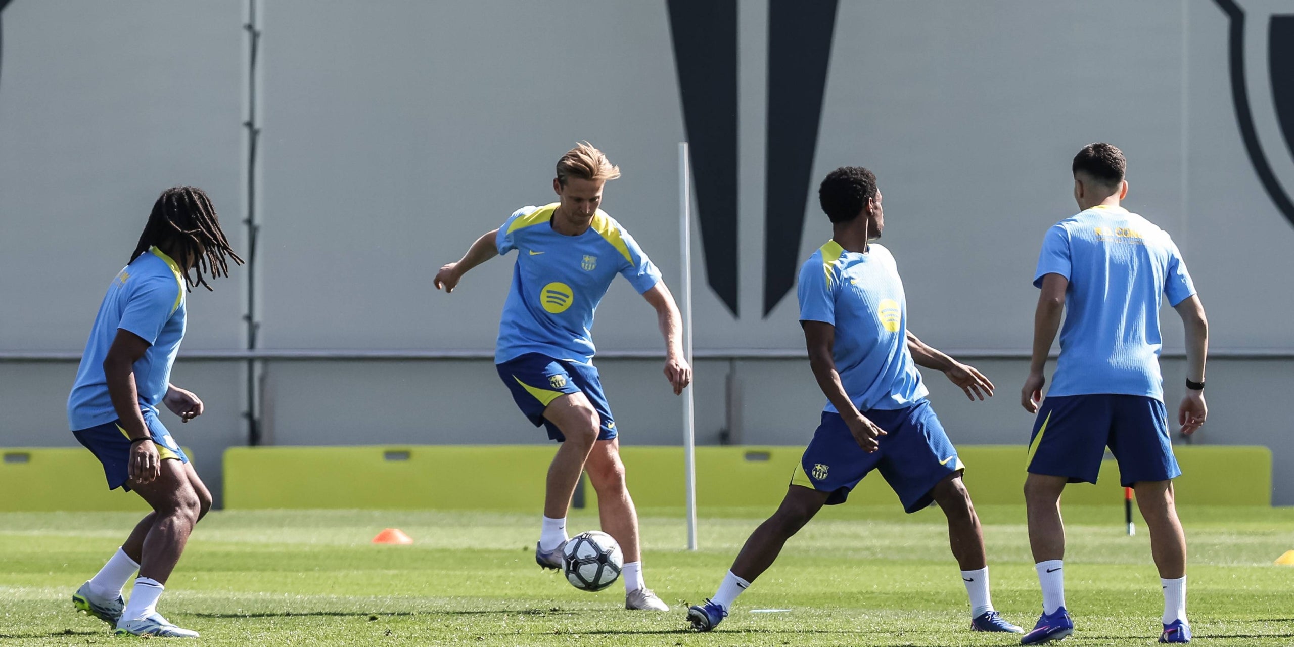 L'entrenament del Barça previ al derbi. | Europa Press