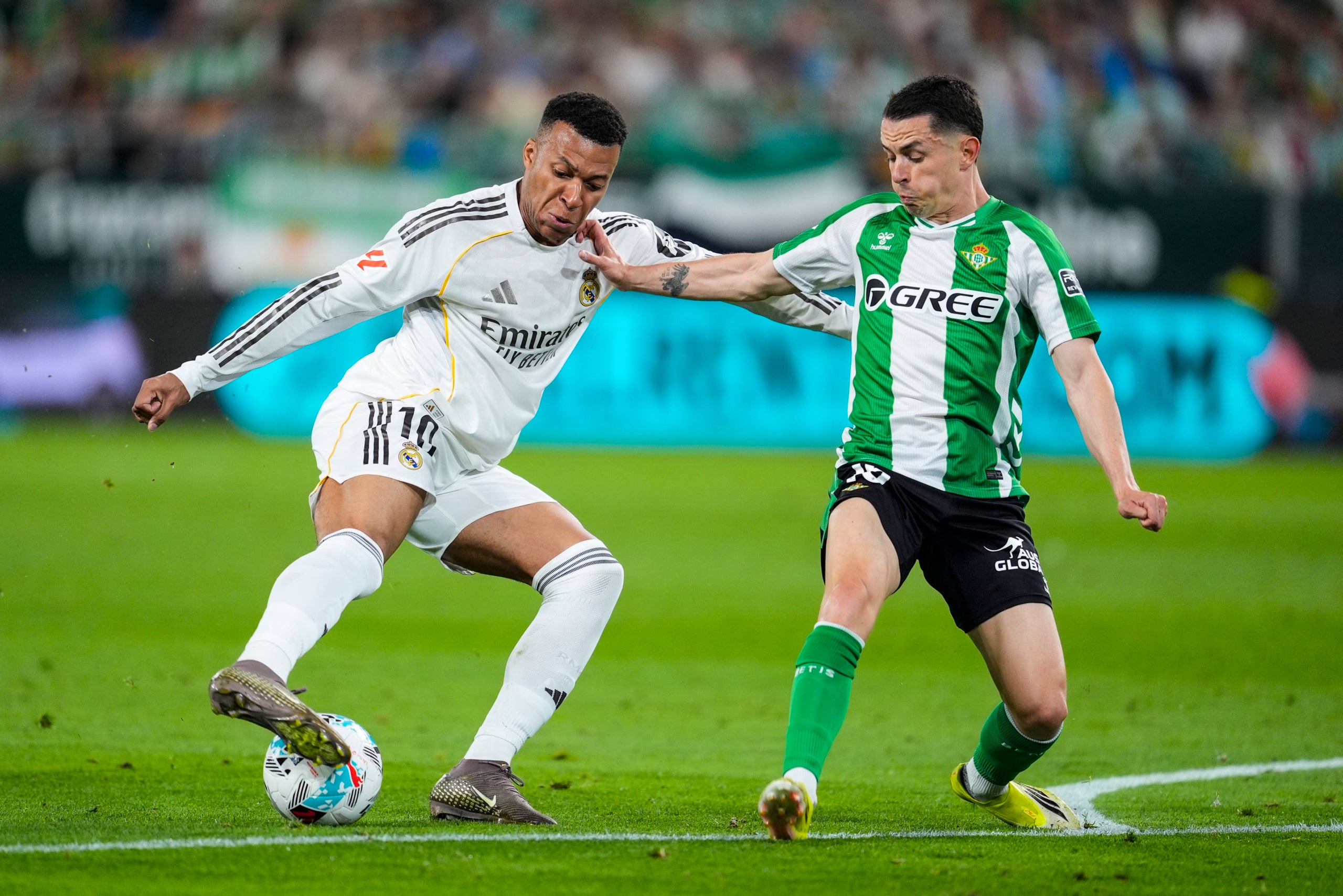 Mbappé ha sortit lesionat. | Europa Press