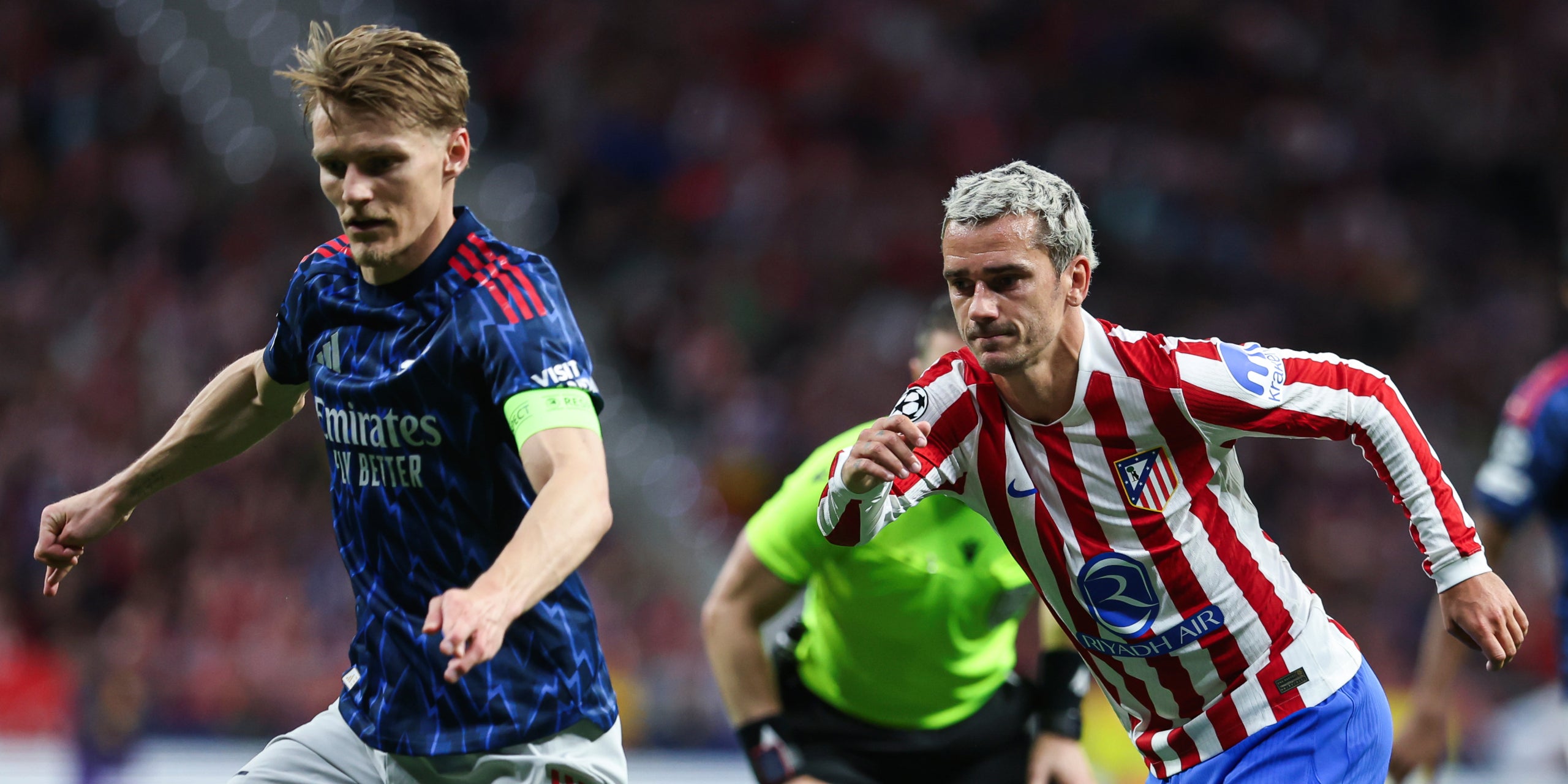 Martin Odegaard y Antoine Griezmann, durante el Atlético de Madrid-Arsenal de Champions | Europa Press
