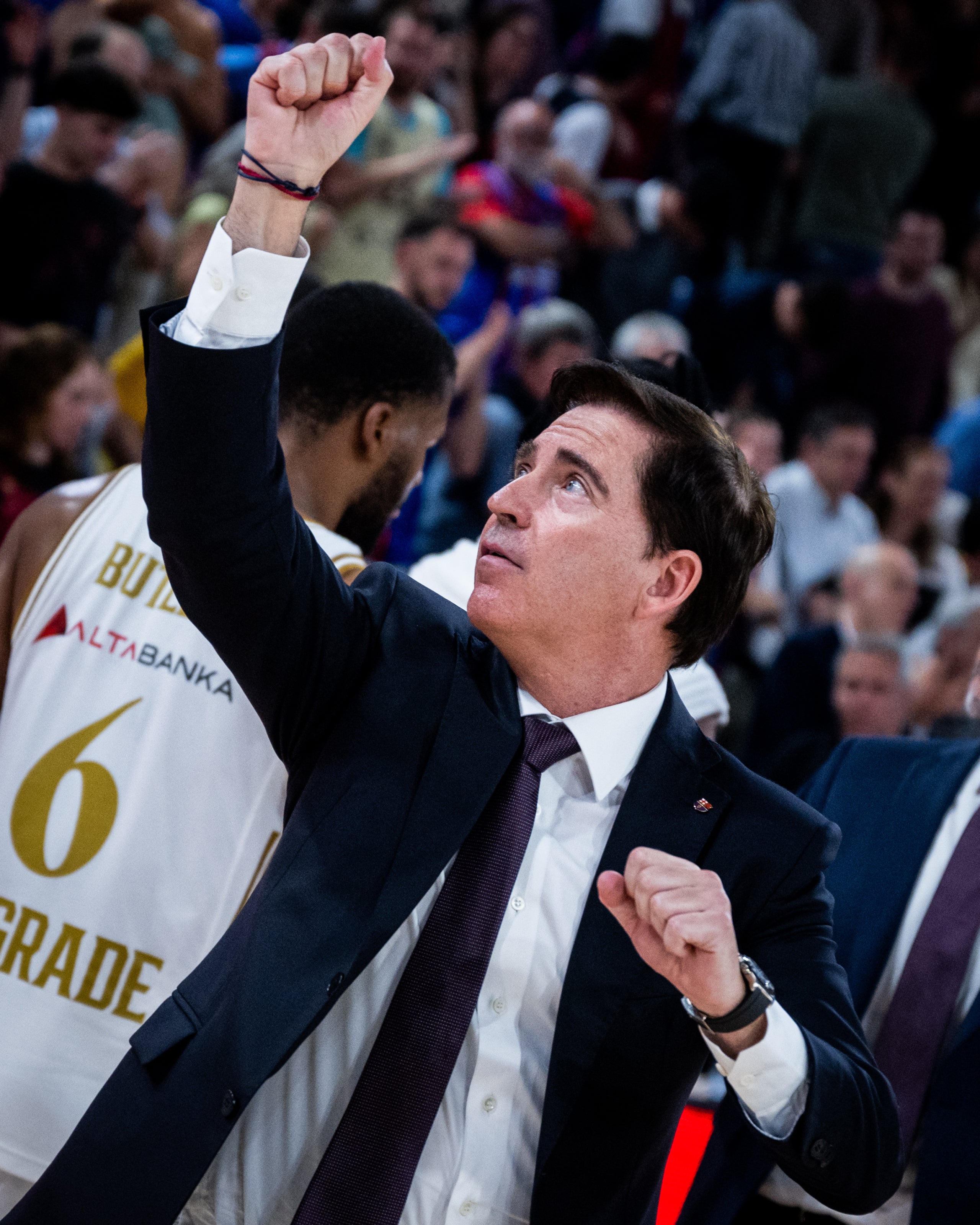 Xavi Pascual, celebrant la victòria contra l'Estrella Roja | Barça Basket