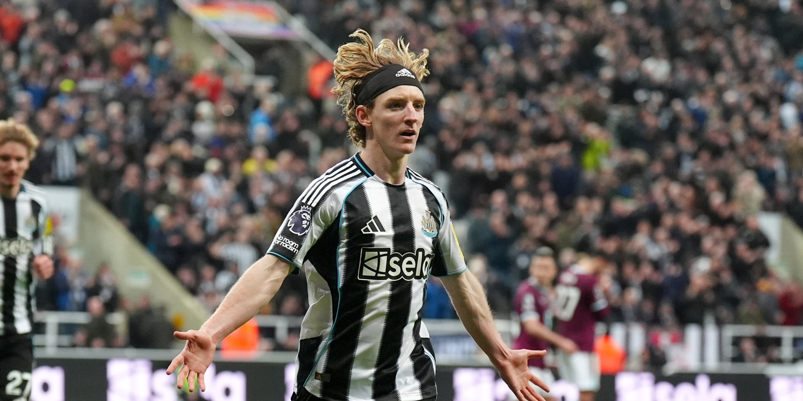 Anthony Gordon, celebrant un gol amb el Newcastle | Europa Press