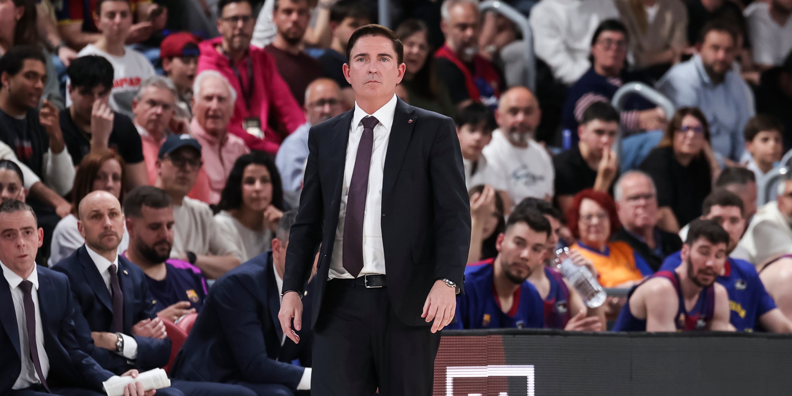 Xavi Pascual, entrenador del Barça de bàsquet, durant un partit al Palau Blaugrana | Europa Press