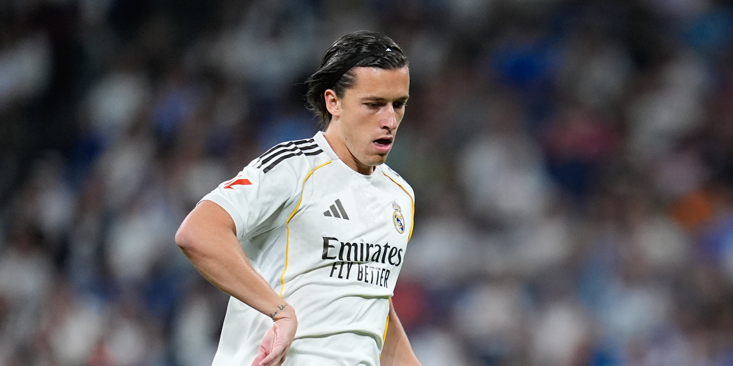 El lateral Álvaro Carreras, durant un partit amb el Madrid | Europa Press