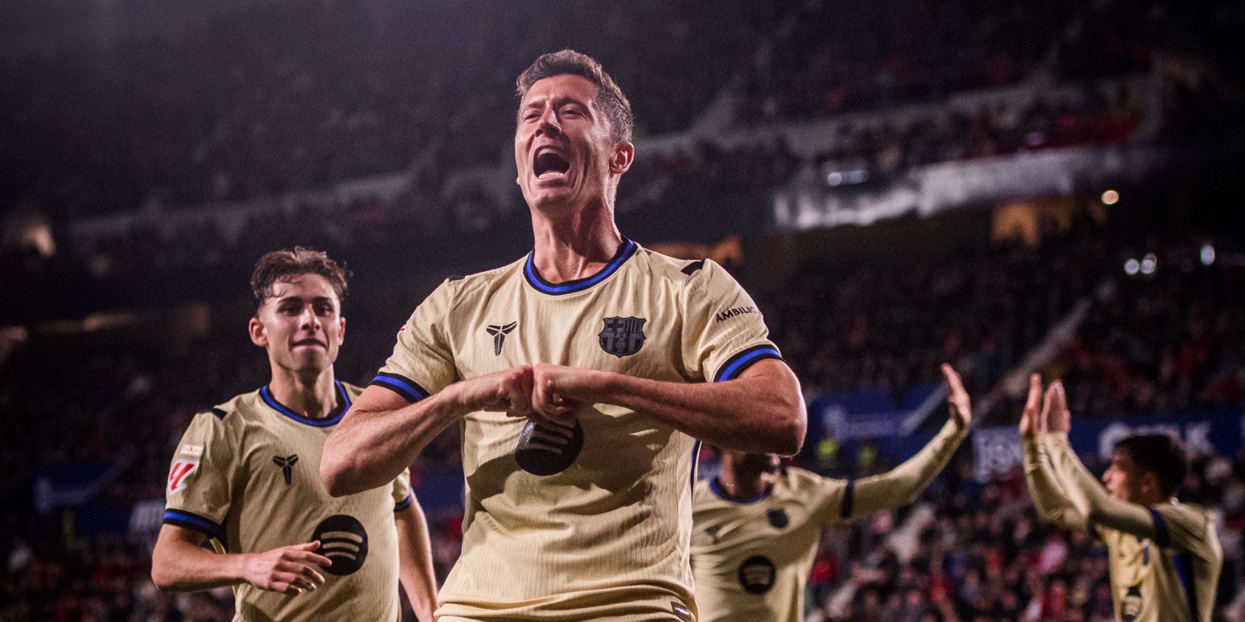 Robert Lewandowski, celebrant el gol contra l'Osasuna | FC Barcelona