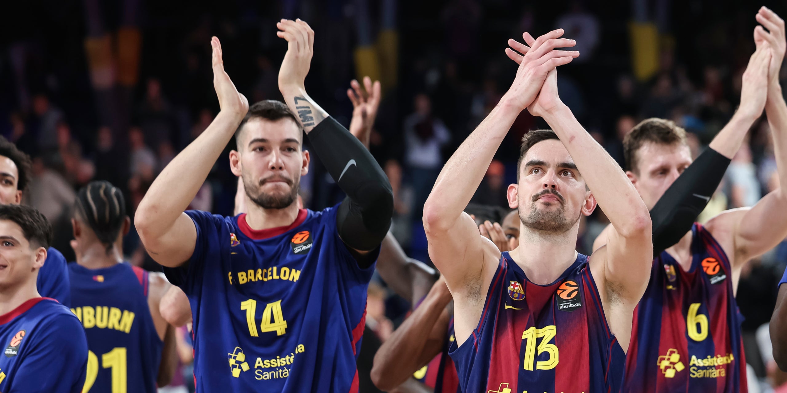 Willy Hernangómez i Tomas Satoransky, durant un partit amb el Barça | Europa Press