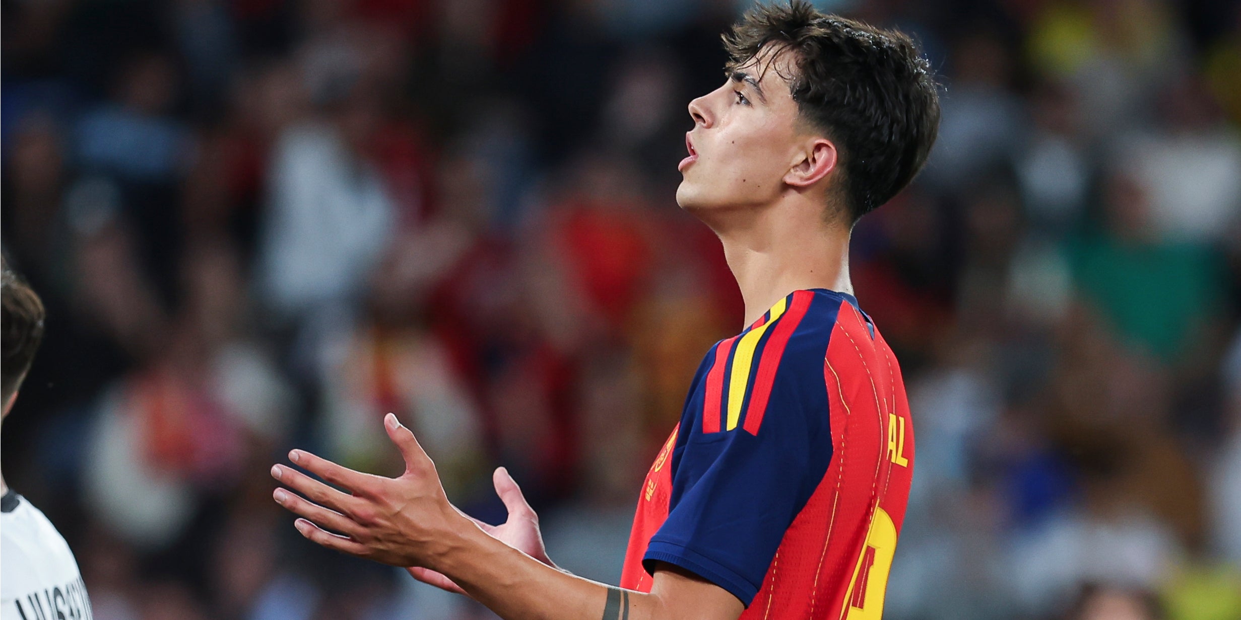 Marc Bernal, en el seu debut amb la selecció espanyola | Europa Press