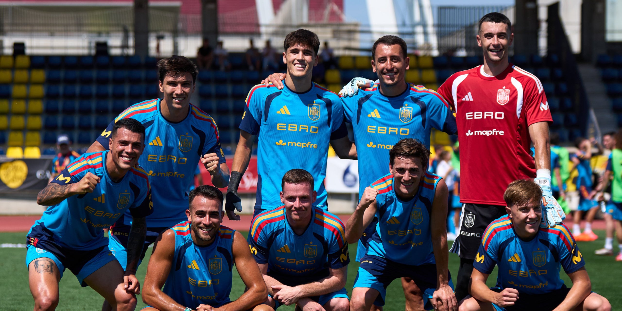 Eric Garcia, Pau Cubarsí, Gavi i Joan Garcia, durant un entrenament amb la selecció espanyola | @SEFutbol
