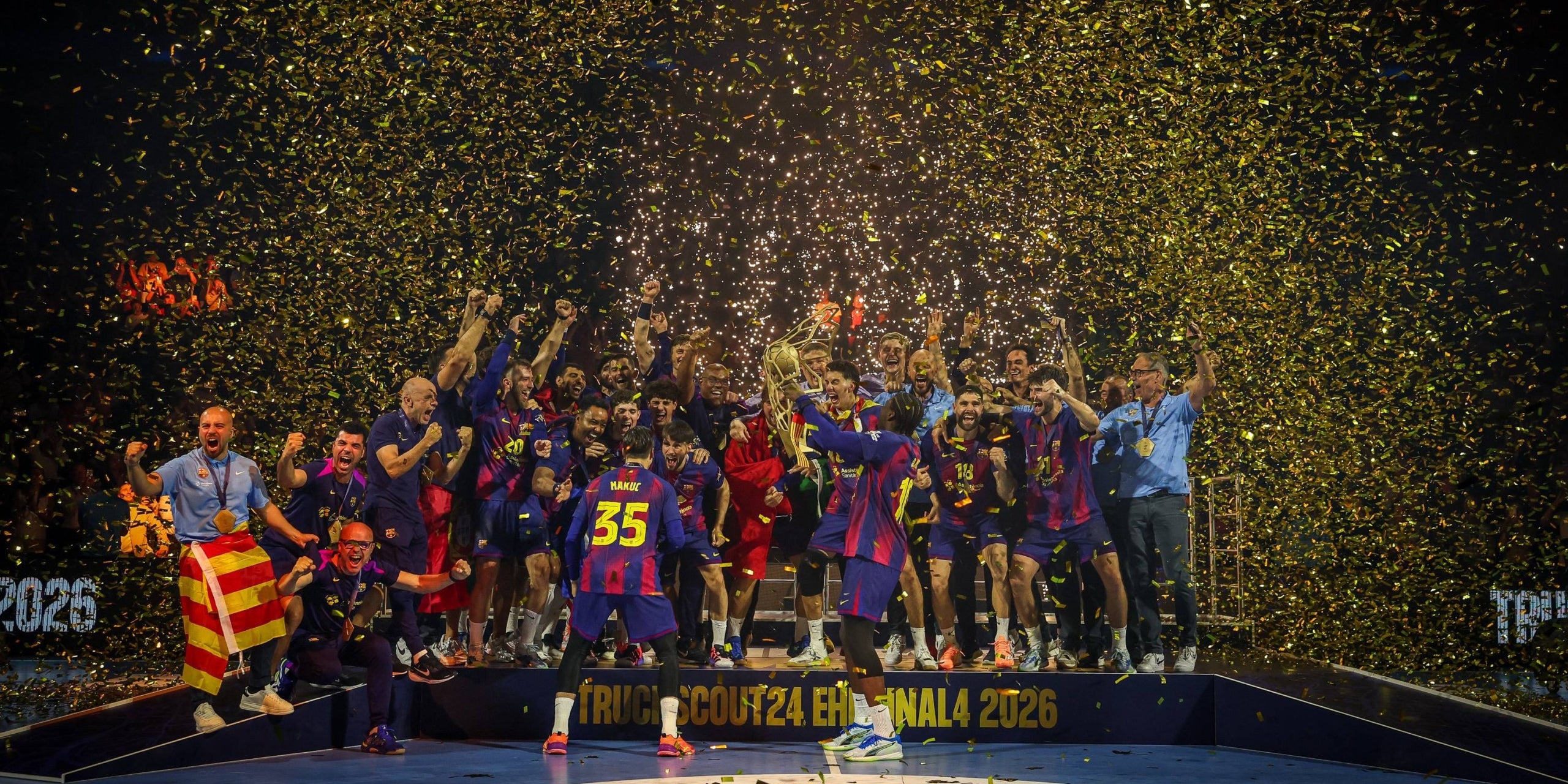 Els jugadors del Barça, celebrant la Champions d'handbol | FC Barcelona
