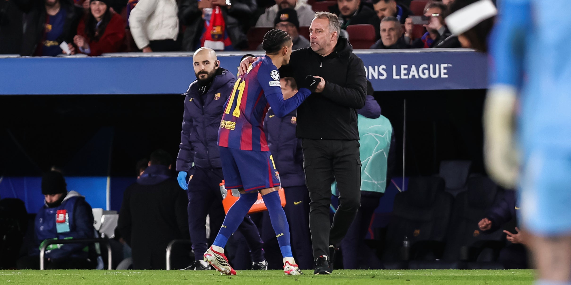 Flick i Raphinha, durant un partit del Barça | Europa Press