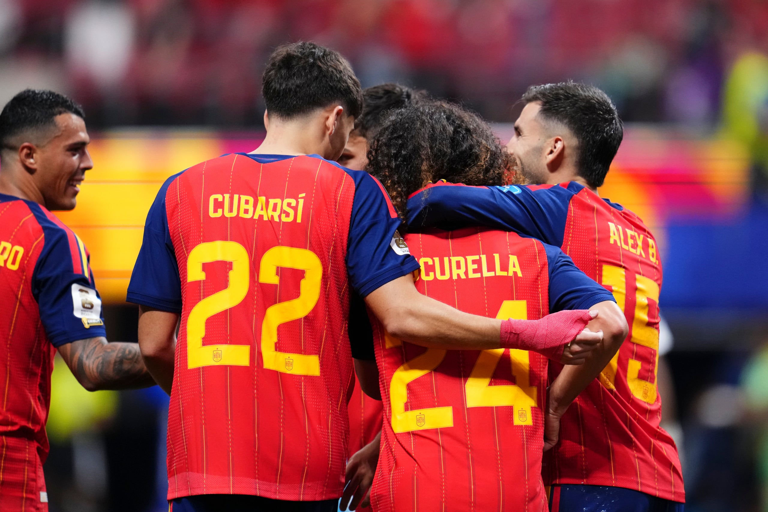 Marc Cucurella, celebrant un gol amb la selecció espanyola | Europa Press
