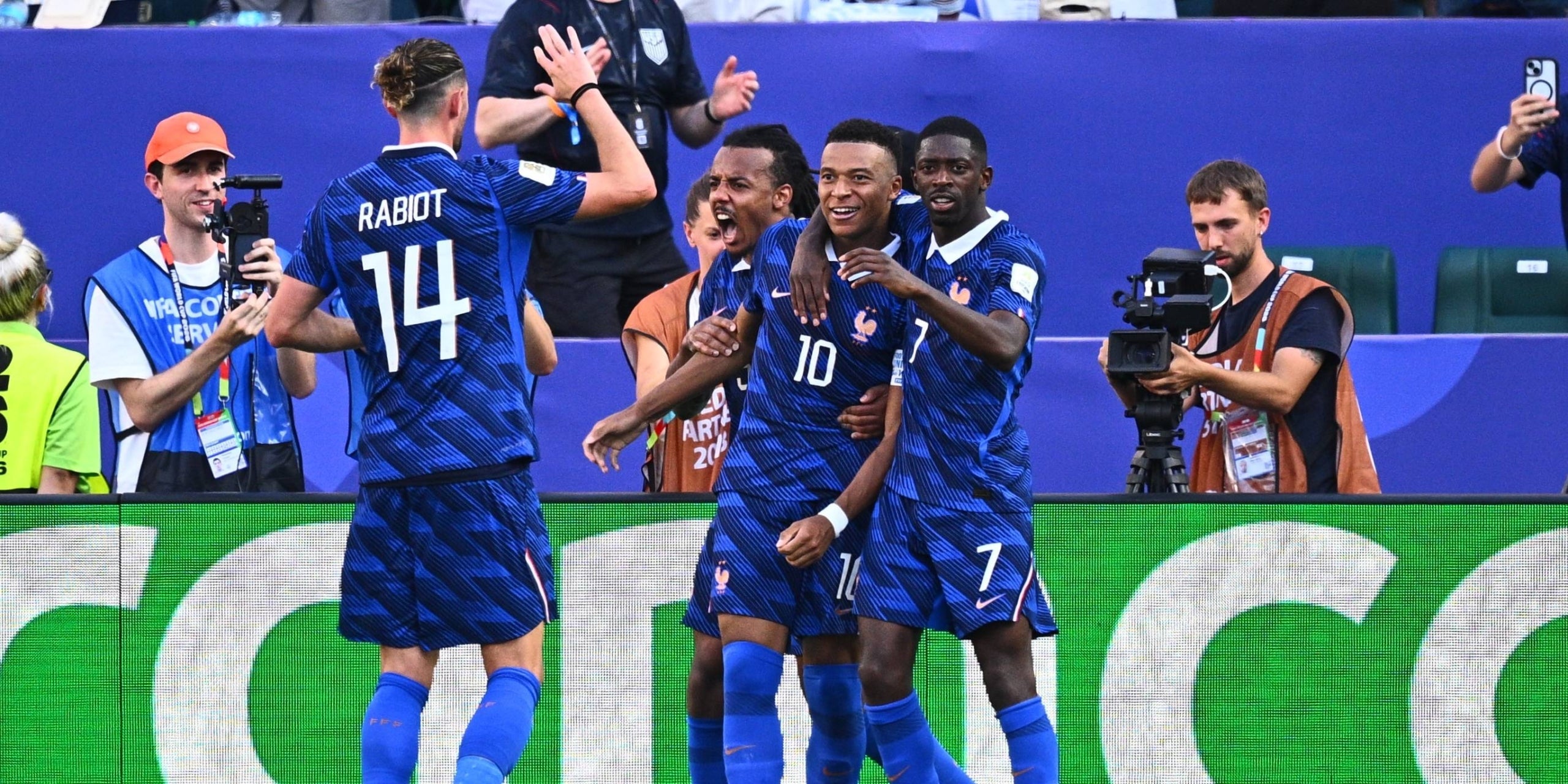 La celebració dels francesos al gol d'Mbappé. | Europa Press