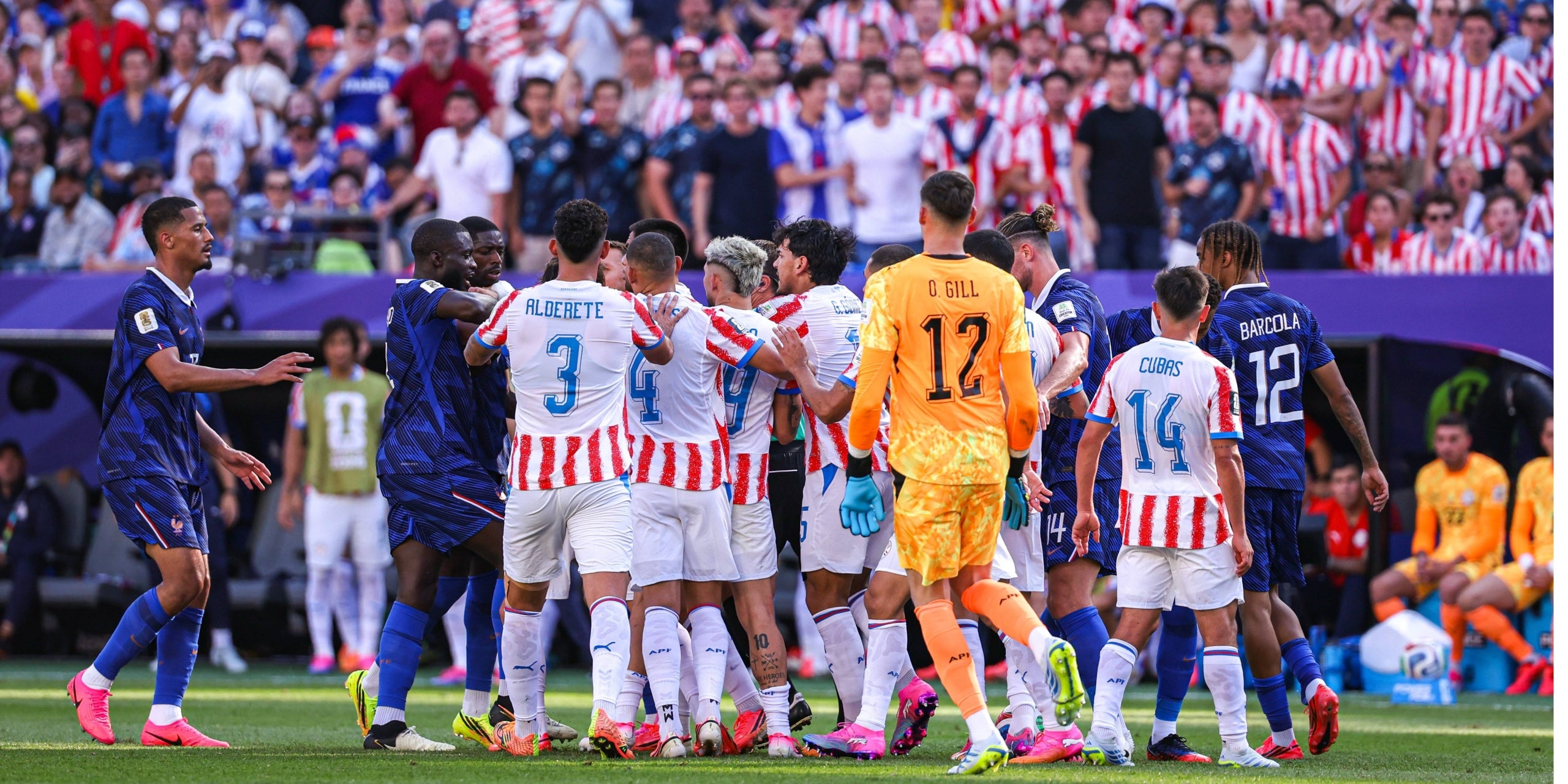 La picabaralla entre els jugadors de França i del Paraguai. | Europa Press