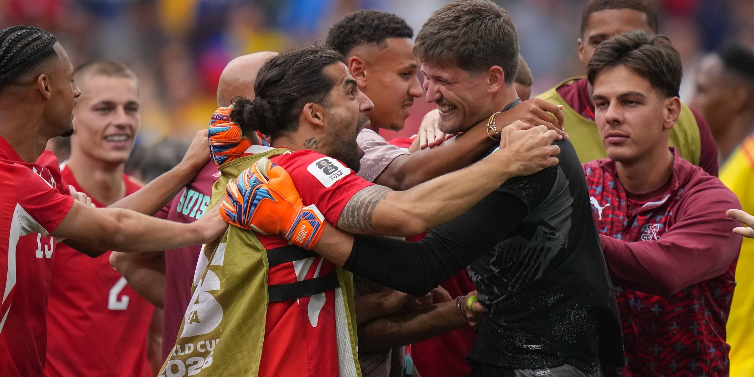 Els jugadors suïssos, celebrant la classificació per als quarts de final del Mundial | Europa Press