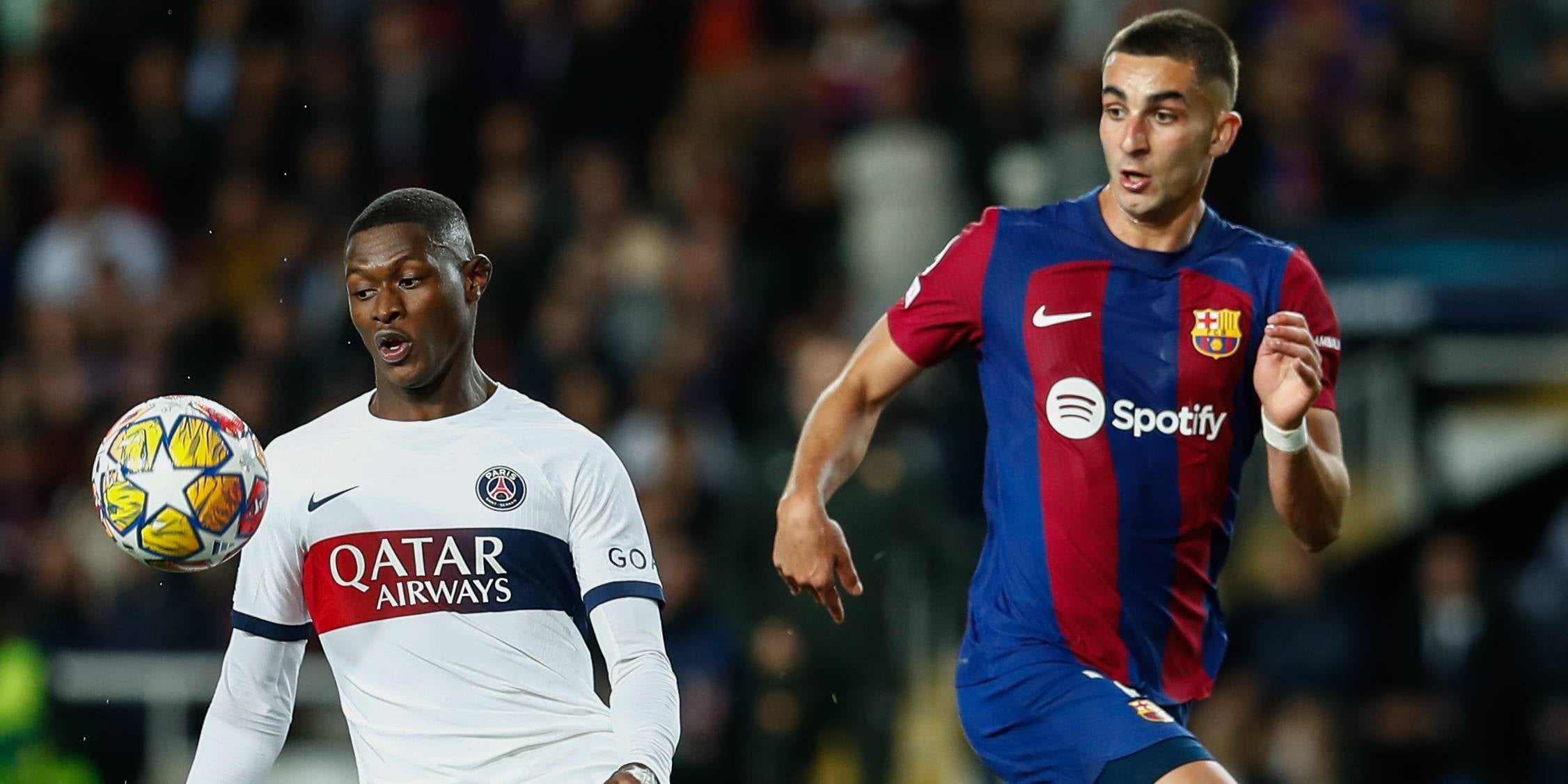Ferran Torres, durant un partit contra el PSG | Europa Press