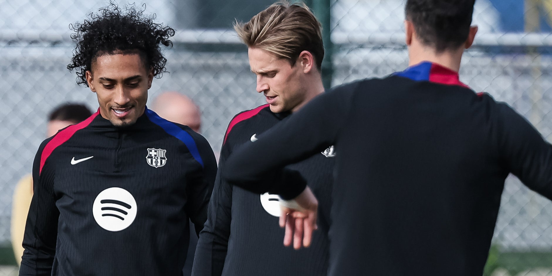 Frenkie de Jong i Raphinha, durant un entrenament del Barça | Europa Press