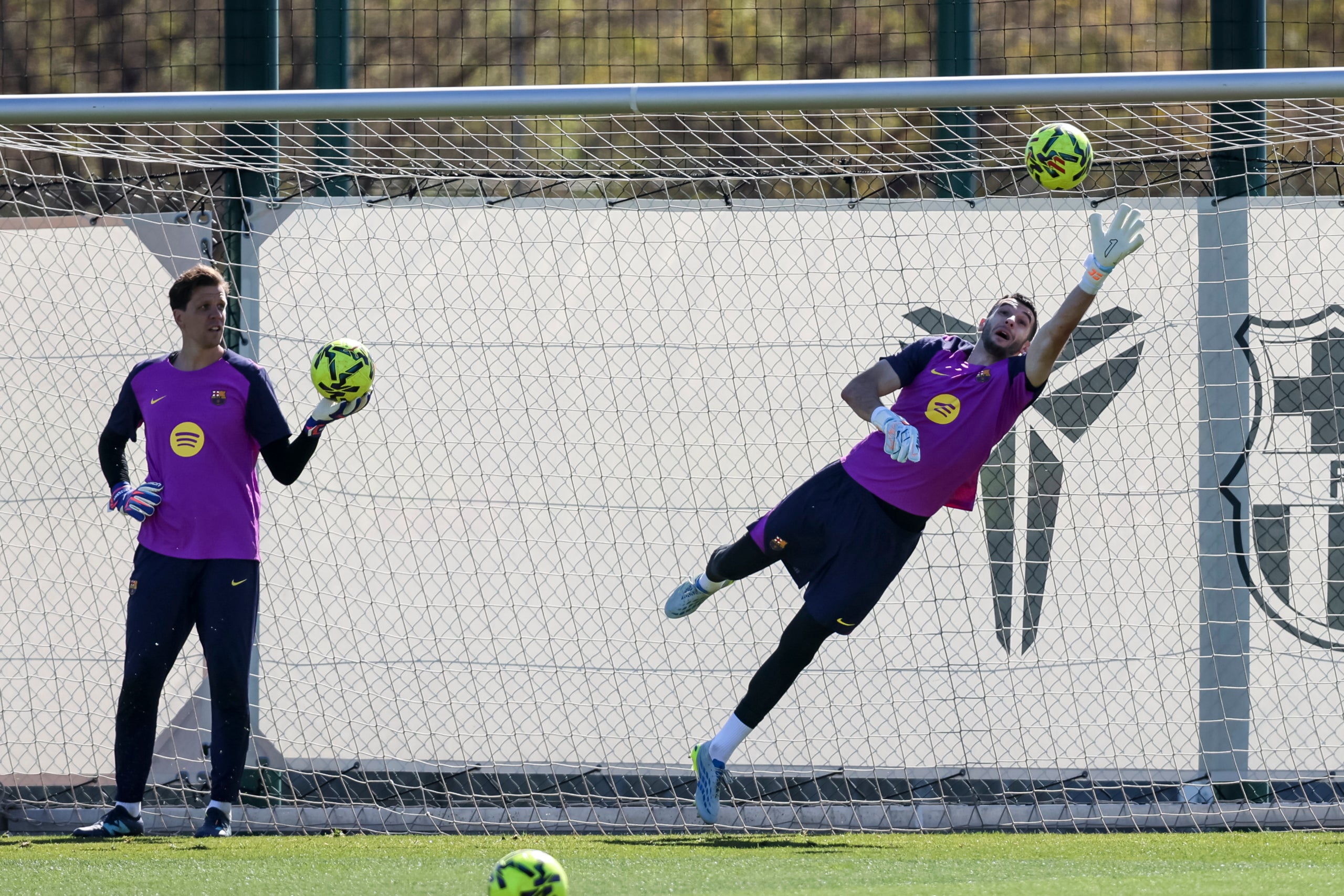 Joan Garcia i Szczesny, durant un entrenament | Europa Press