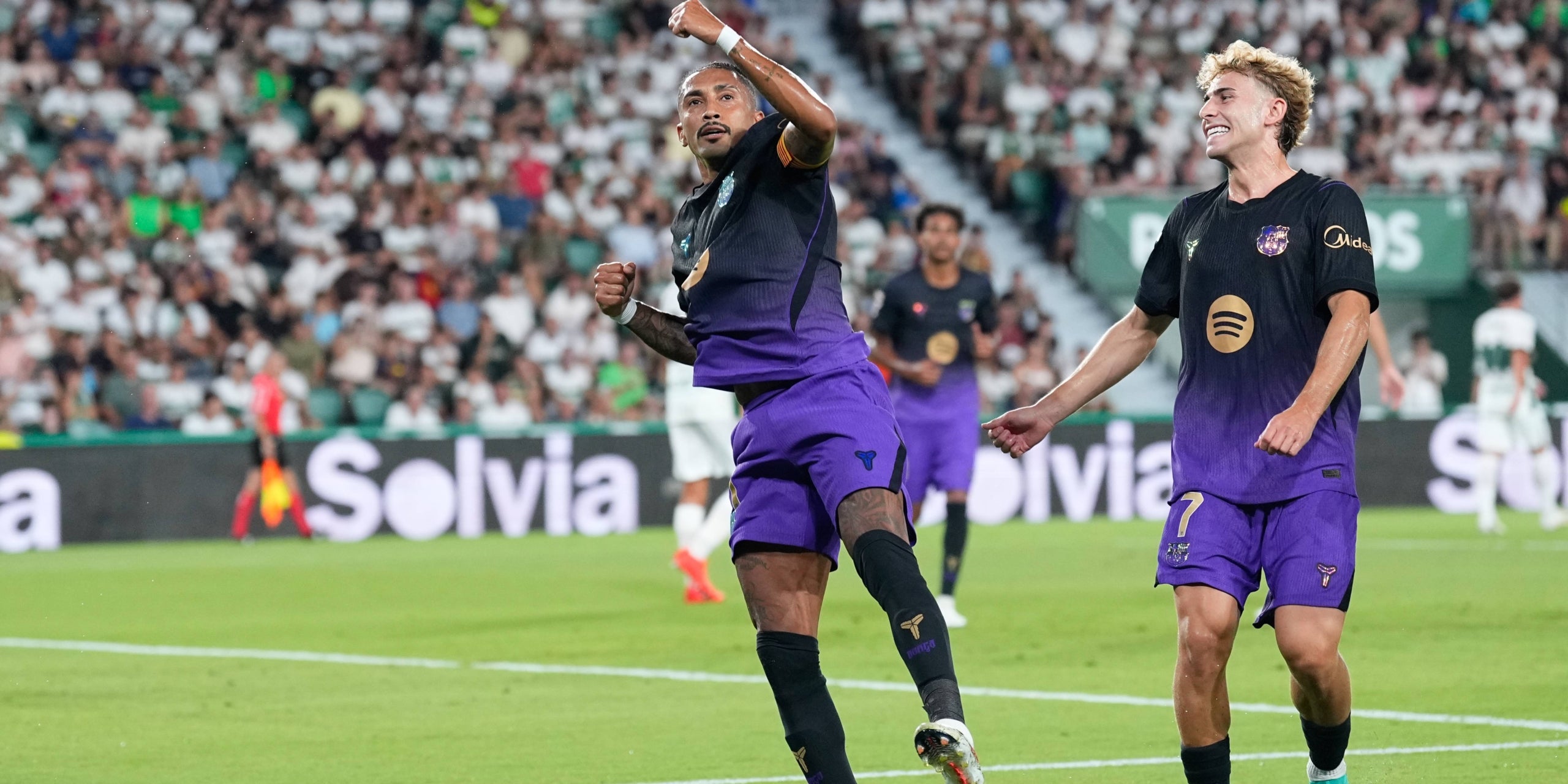 Raphinha, celebrant un dels seus gols contra l'Elx | Europa Press