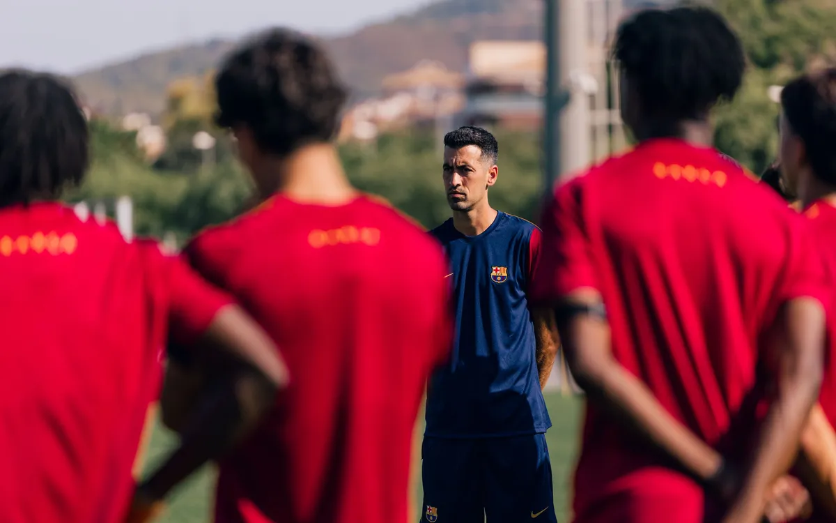 Sergio Busquets, amb el filial del Barça | FC Barcelona