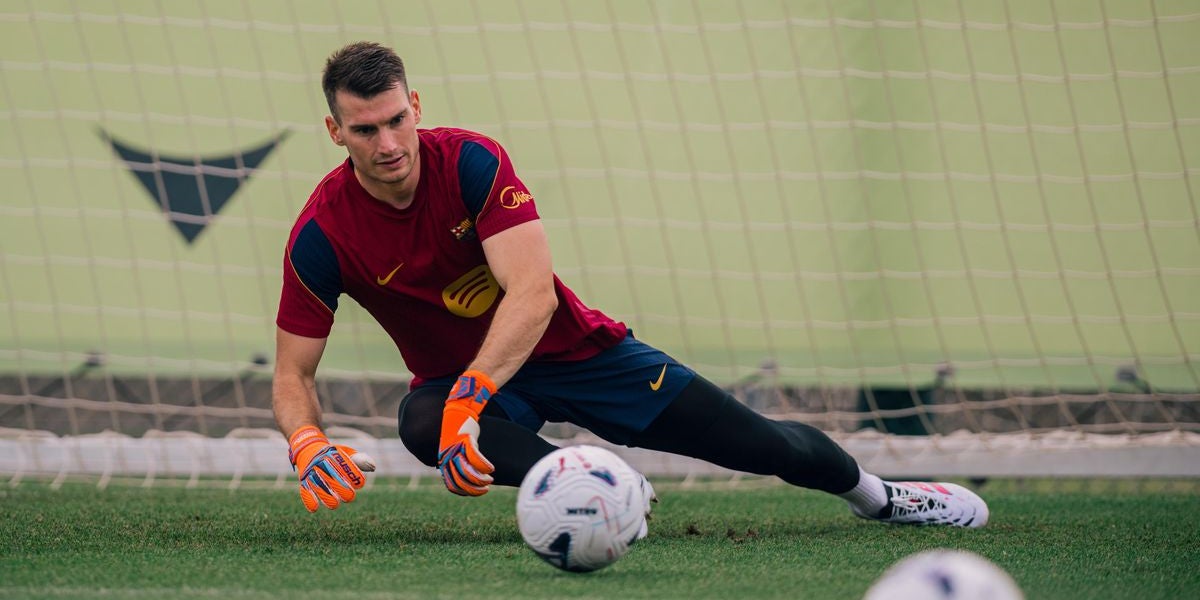 Dominik Livakovic, durant un entrenament amb el Barça | FC Barcelona