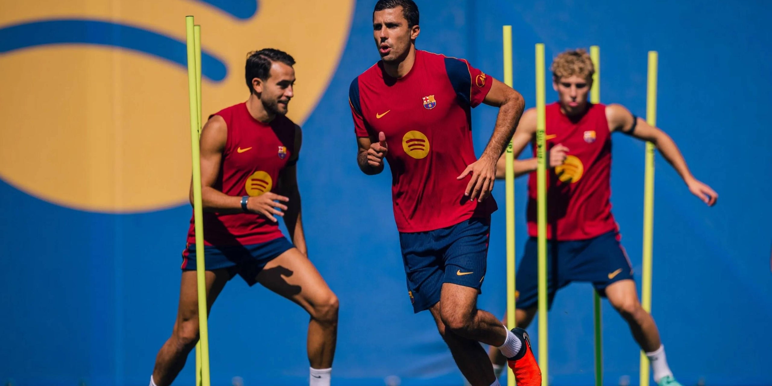 Eric Garcia, Rodri i Fermín, durant un entrenament | FC Barcelona
