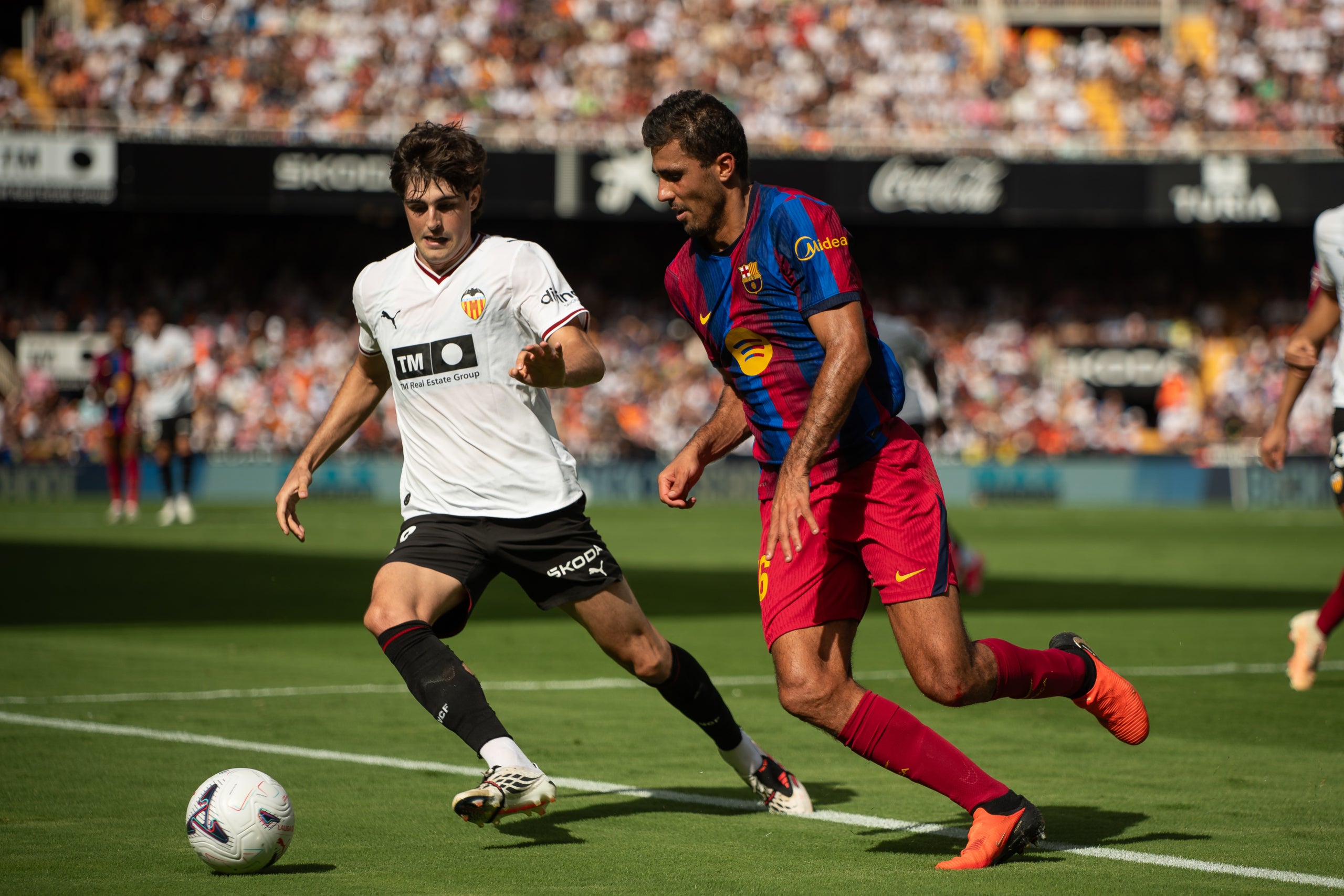 Rodri, durant el València-Barça | Europa Press