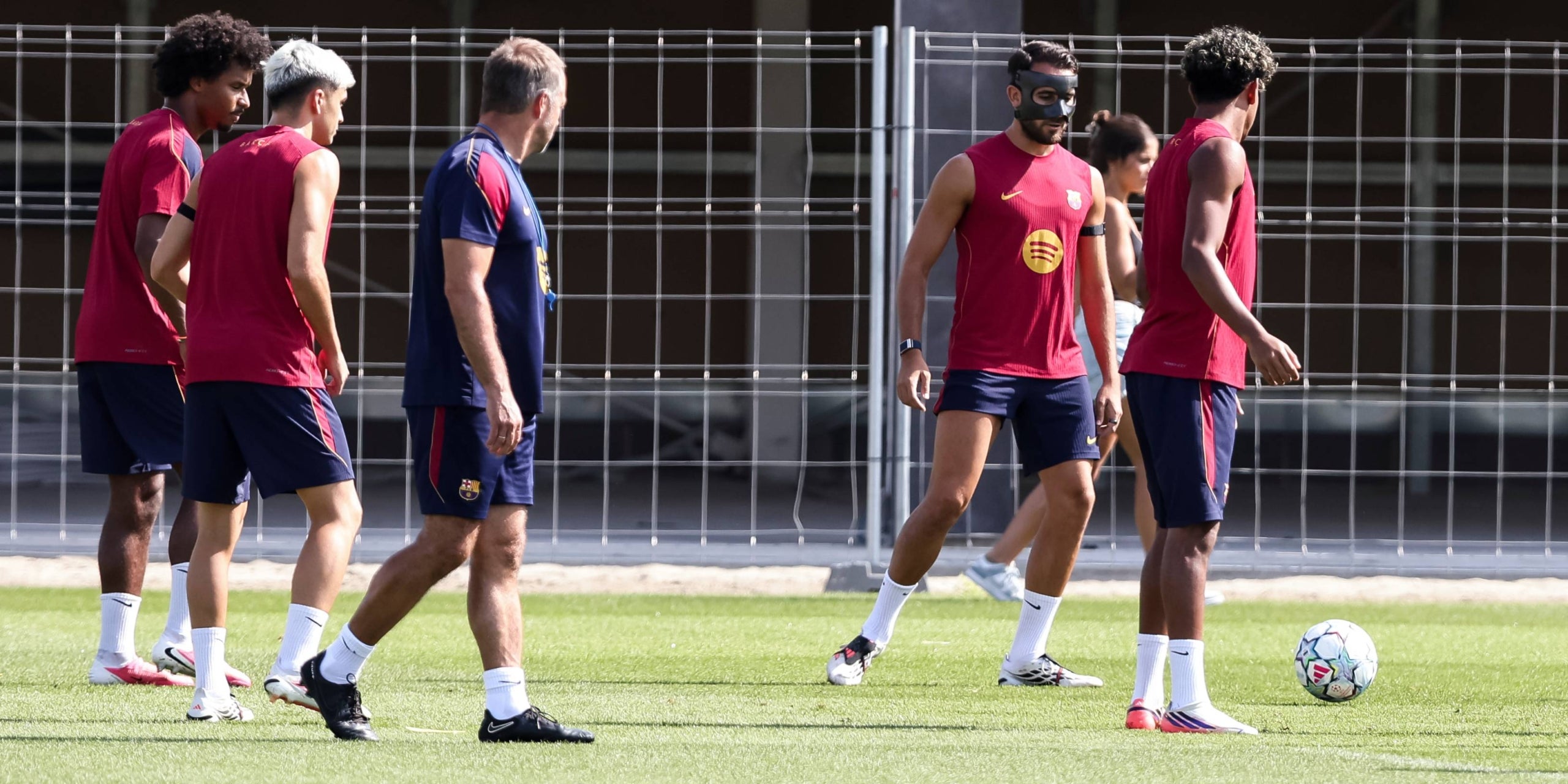 Els jugadors del Barça, durant un entrenament | Europa Press