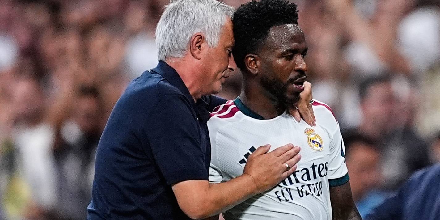 Mourinho i Vinicius, durant un partit del Madrid | Europa Press